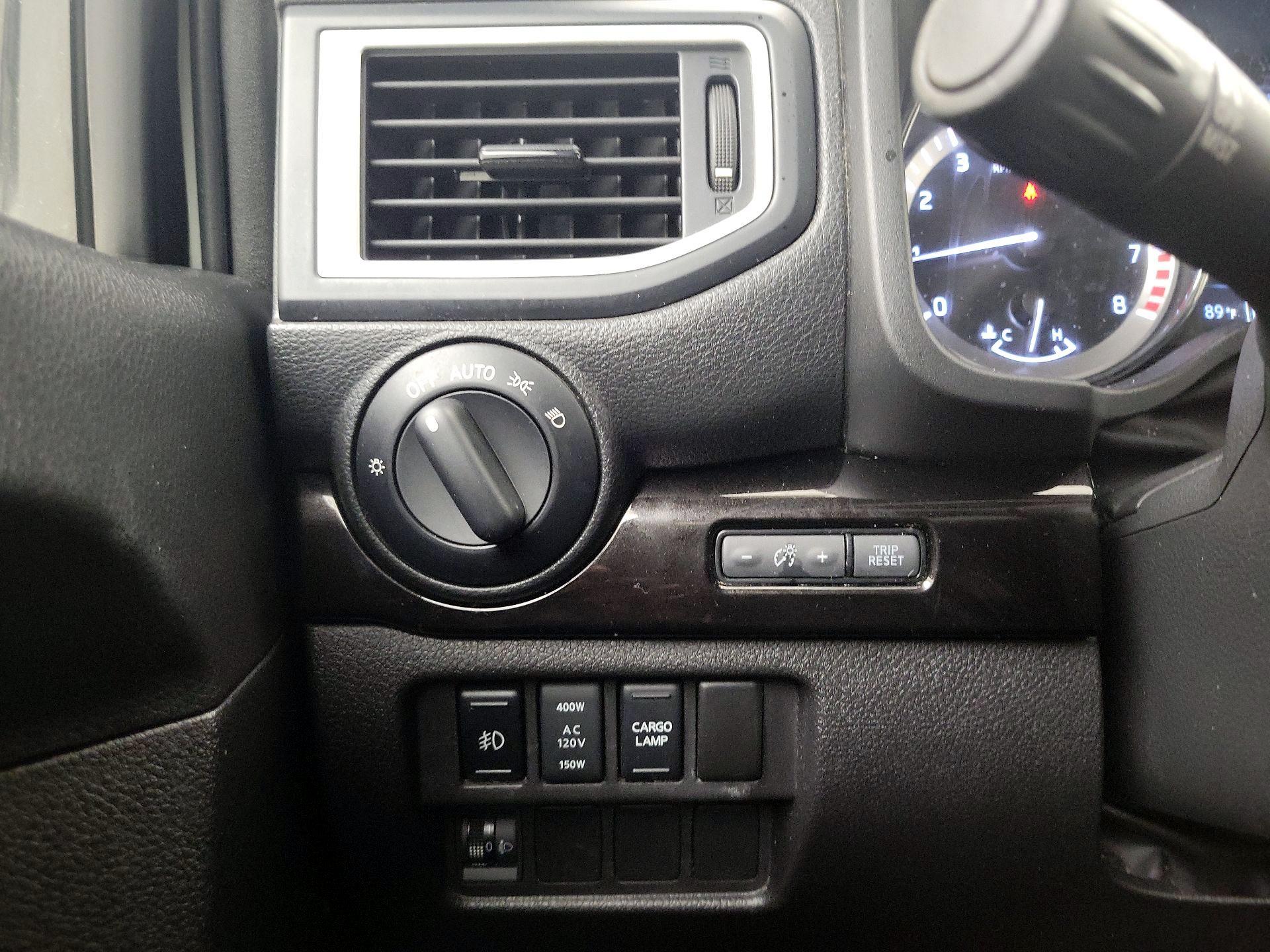Thumbnail: 2018 Nissan Titan - 13