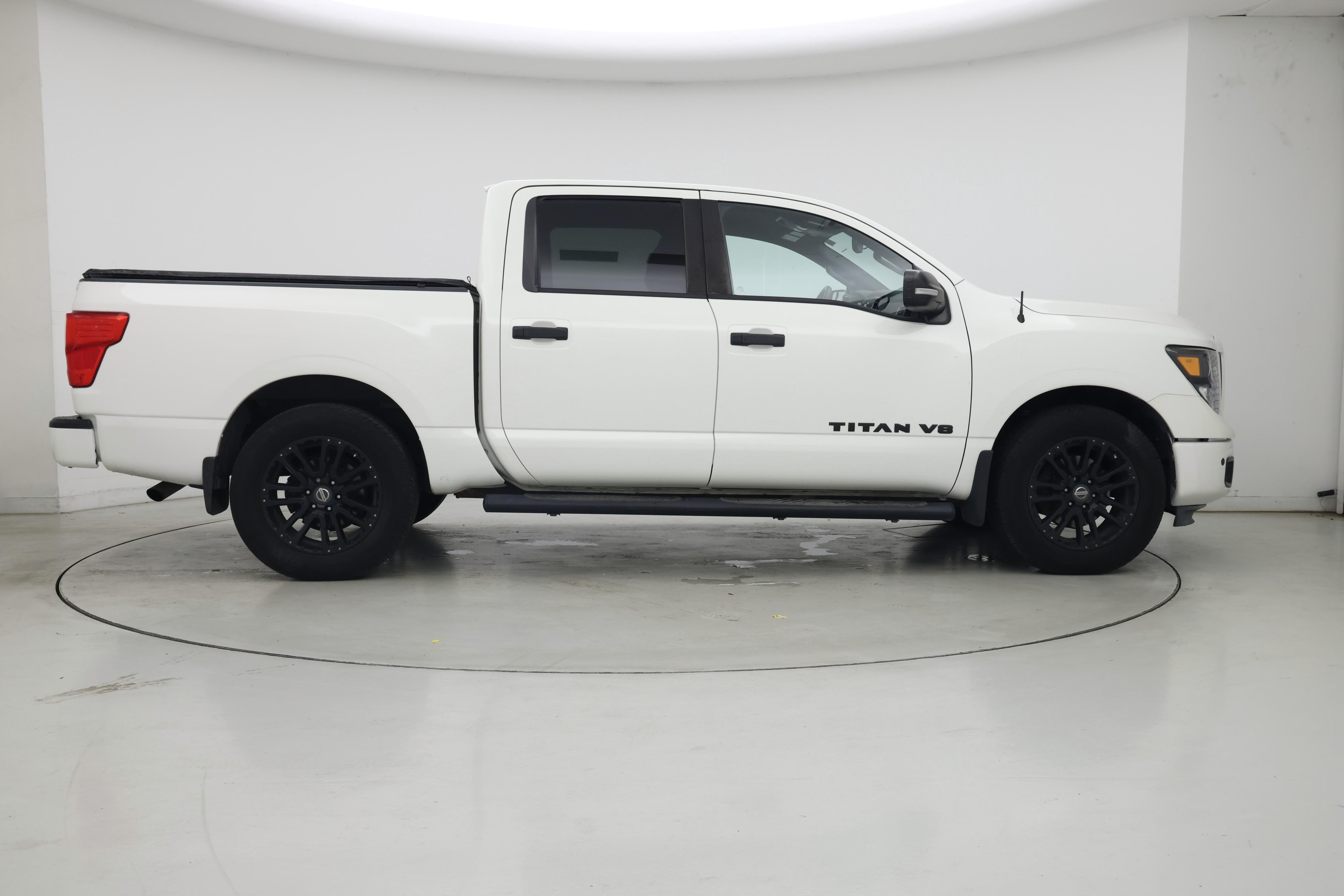 Thumbnail: 2018 Nissan Titan - 7