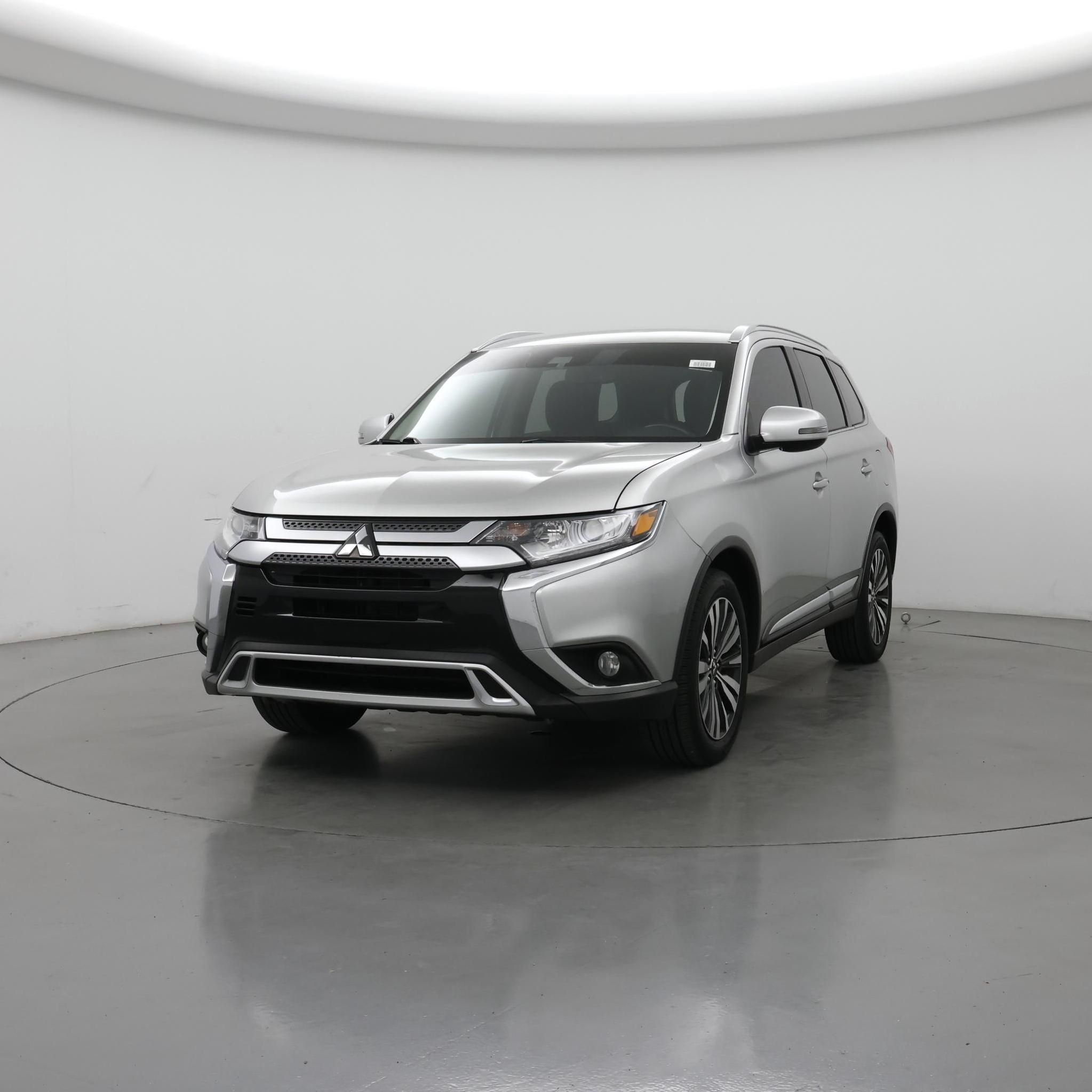 Thumbnail: 2020 Mitsubishi Outlander - 4