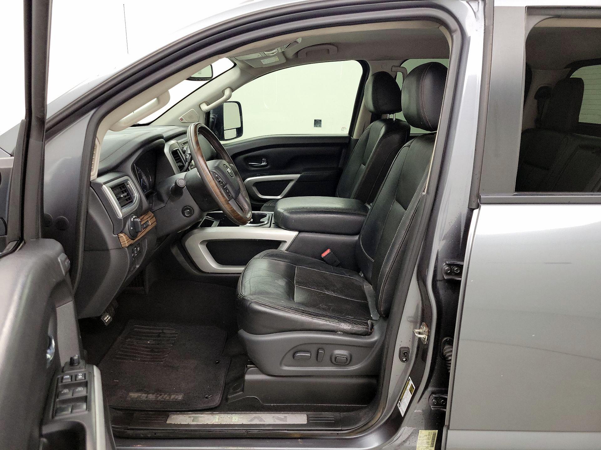 Thumbnail: 2018 Nissan Titan - 11