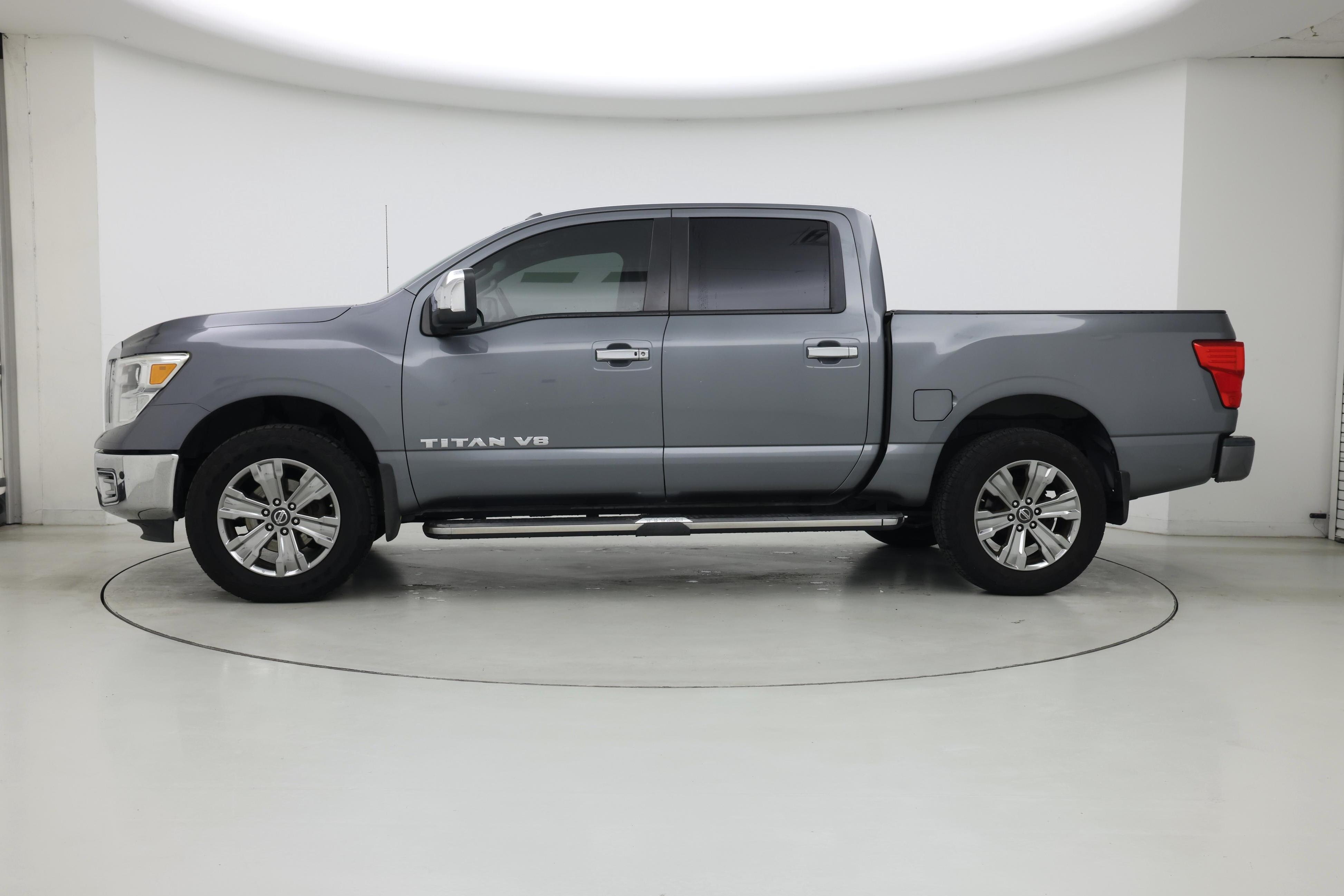 Thumbnail: 2018 Nissan Titan - 3