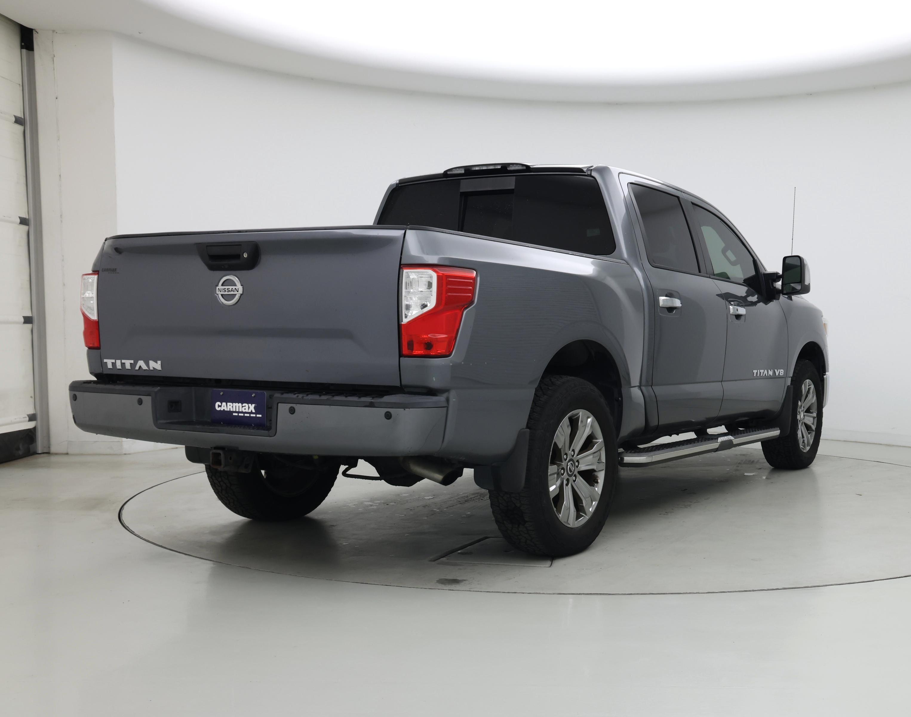 Thumbnail: 2018 Nissan Titan - 8