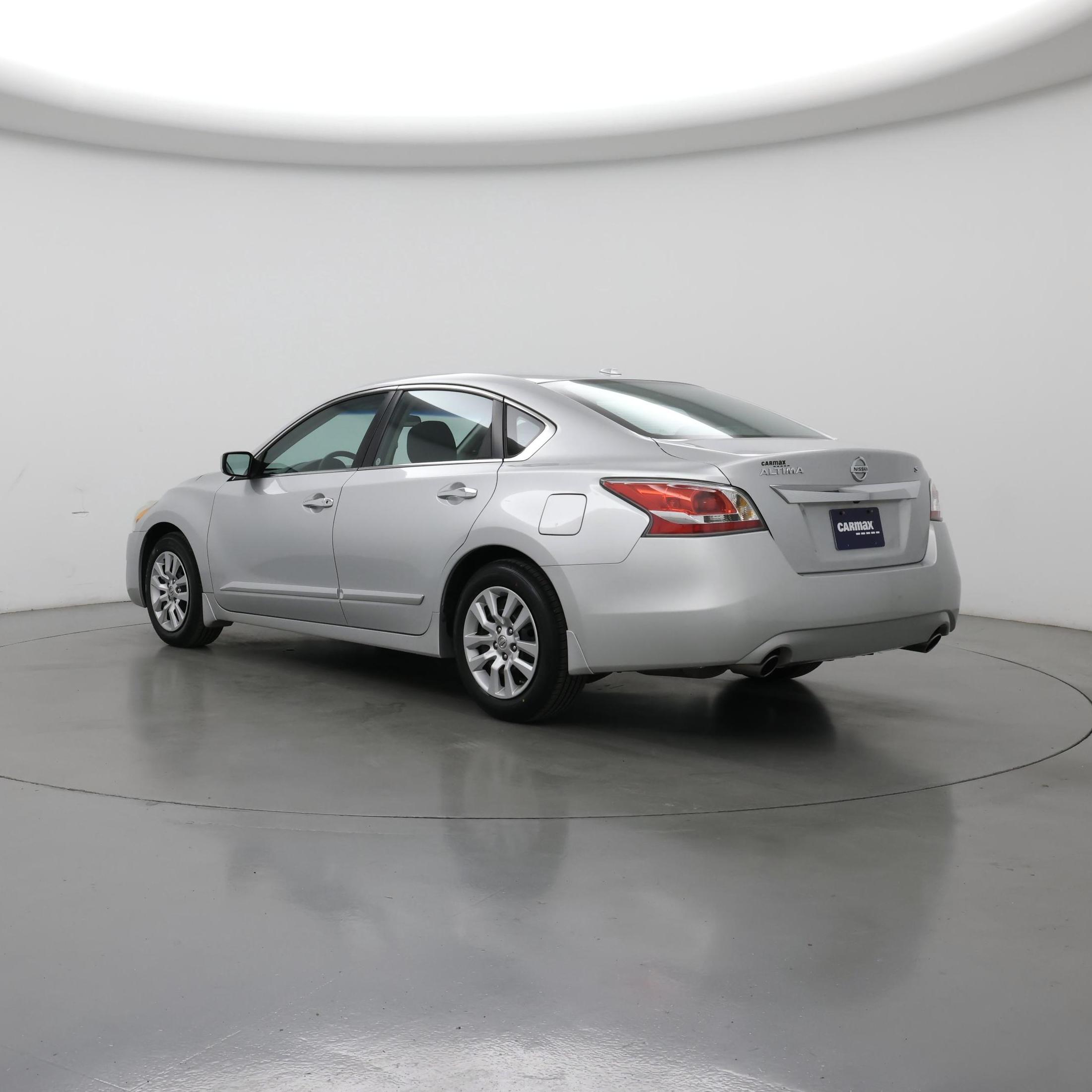 Thumbnail: 2015 Nissan Altima - 2