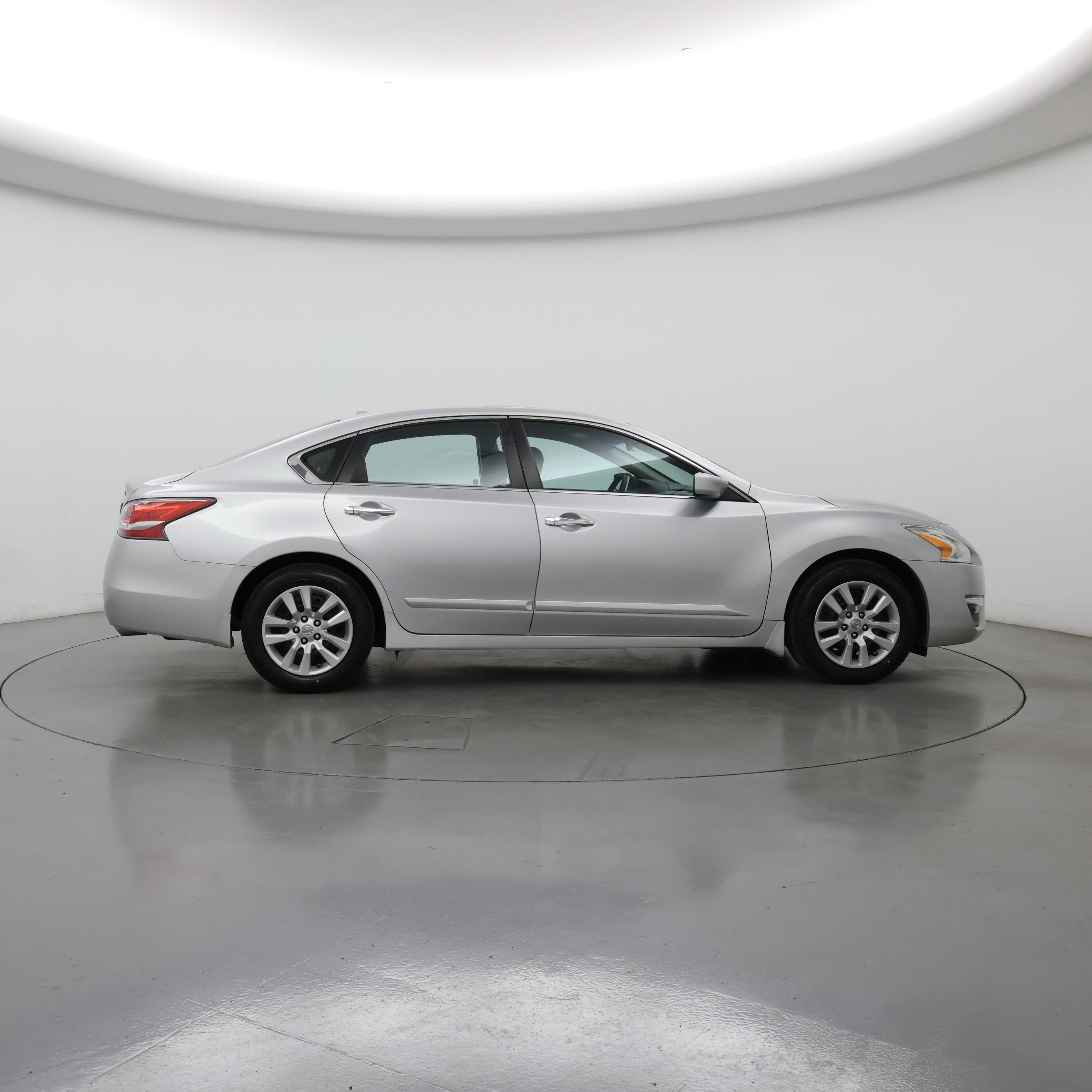 Thumbnail: 2015 Nissan Altima - 7