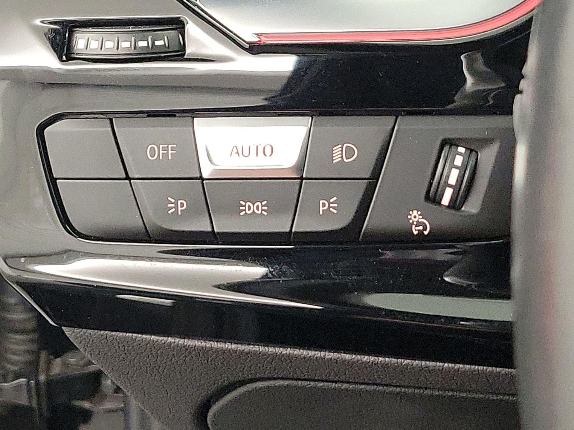 Thumbnail: 2019 BMW Z4 - 13