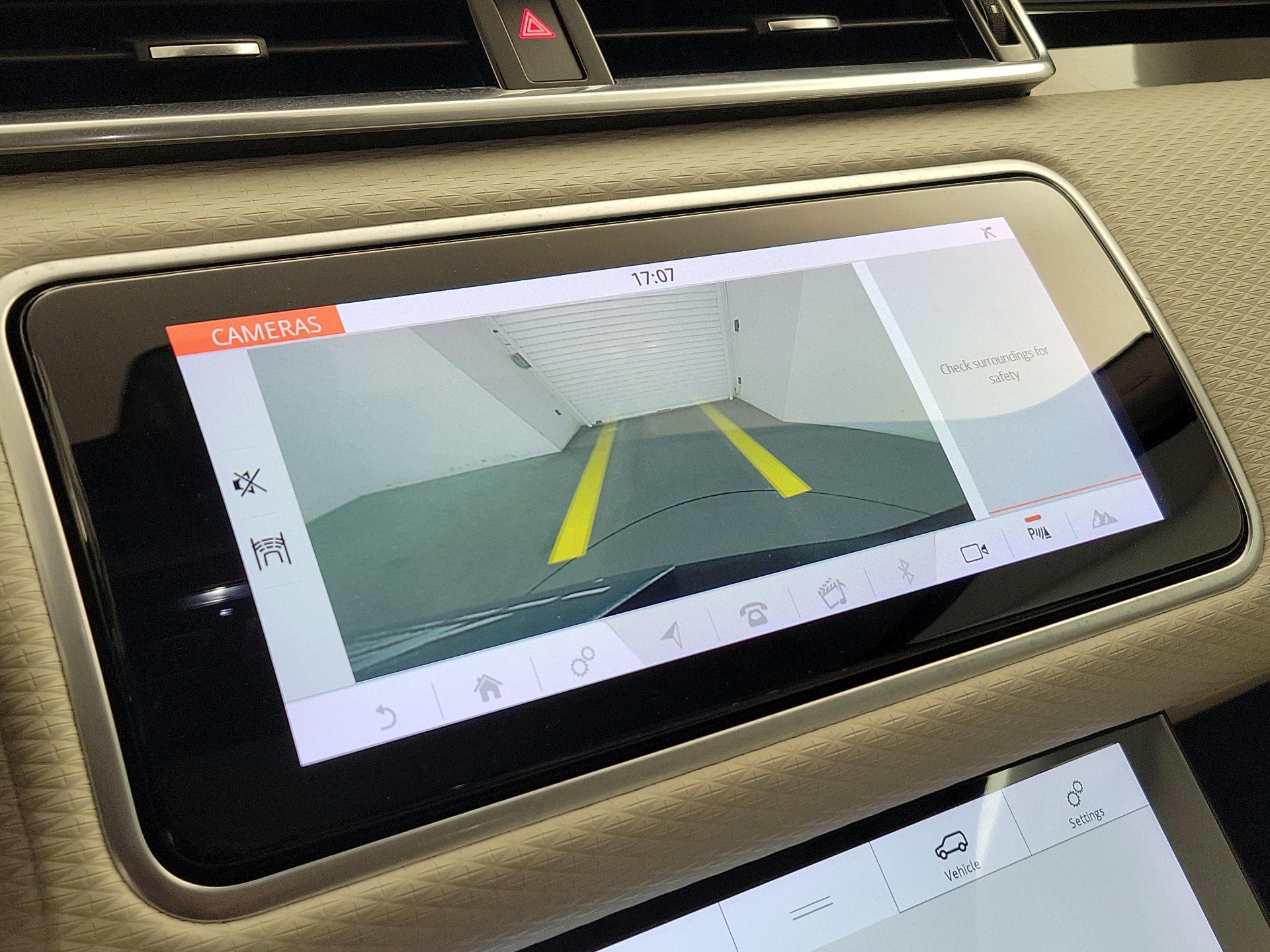 Thumbnail: 2019 Land Rover Range Rover Velar - 15