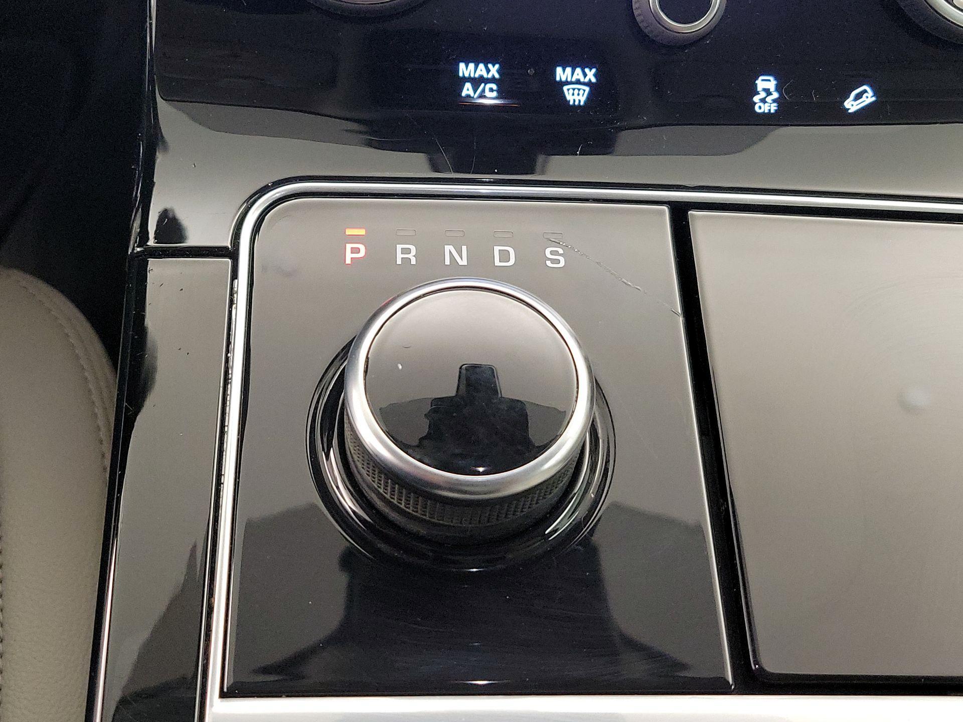 Thumbnail: 2019 Land Rover Range Rover Velar - 18