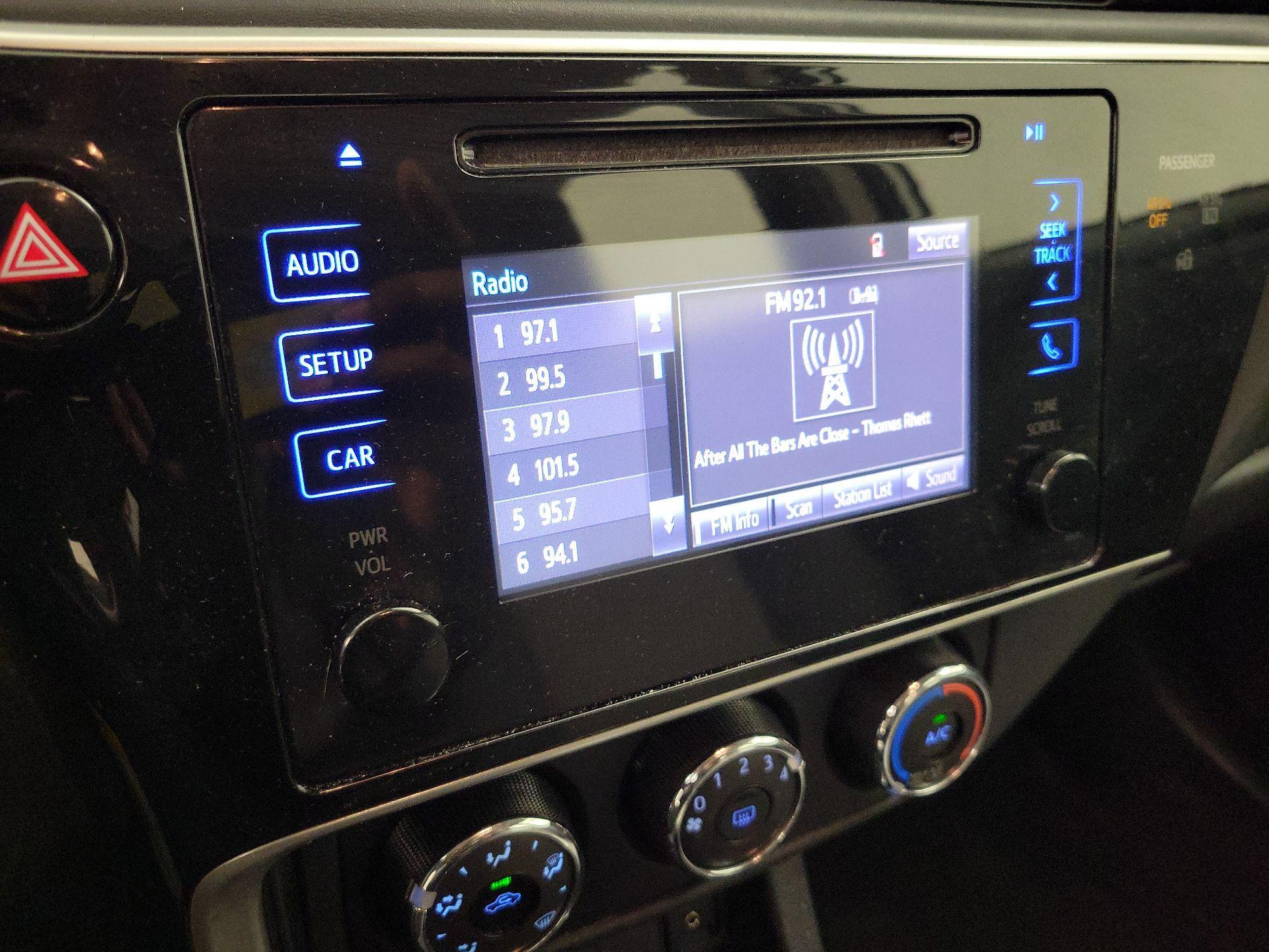 Thumbnail: 2017 Toyota Corolla - 15