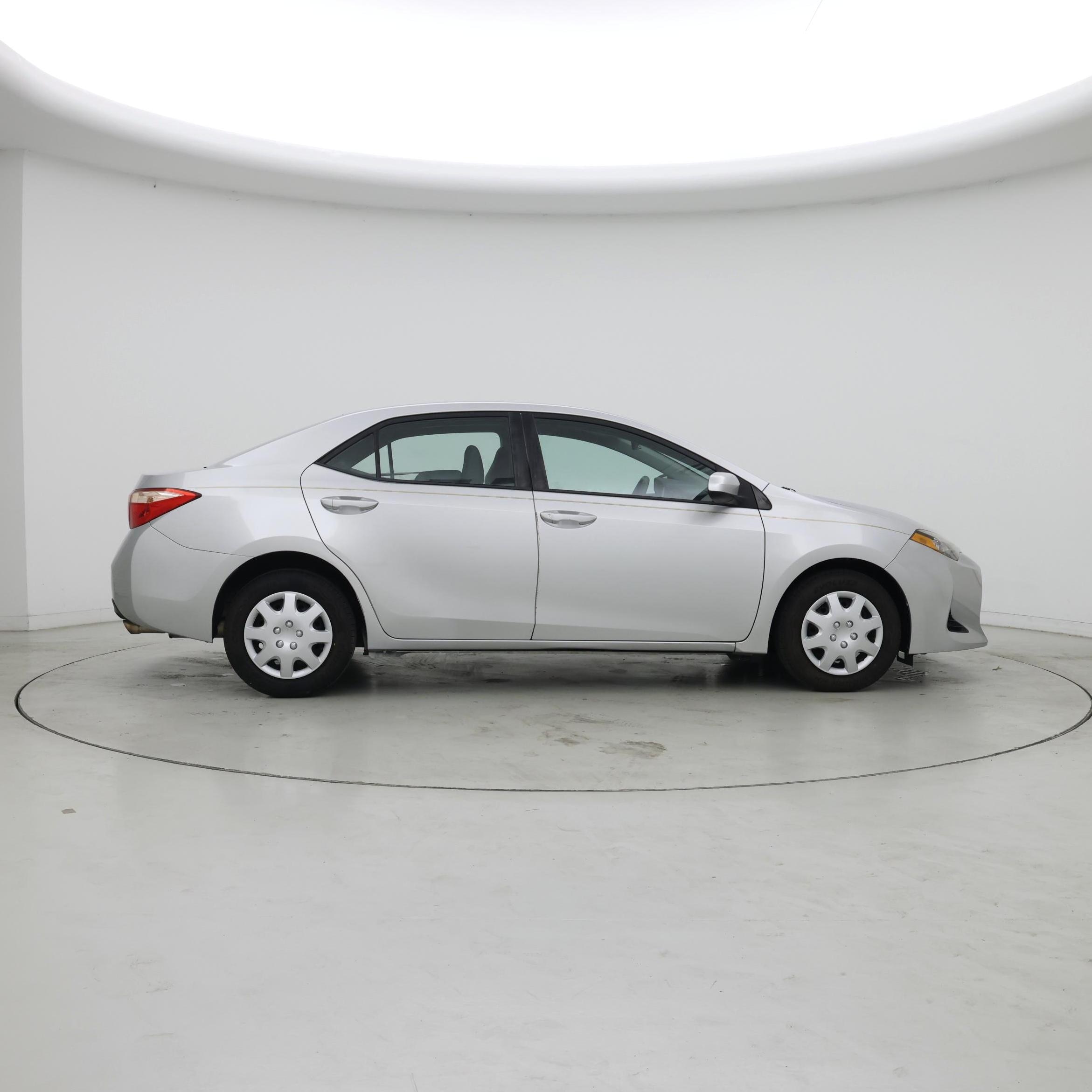 Thumbnail: 2017 Toyota Corolla - 7