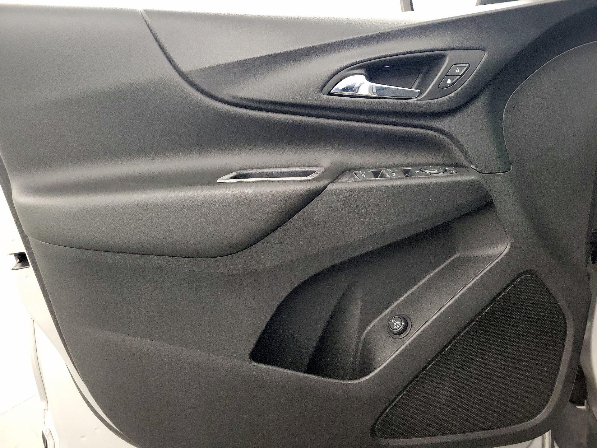 Thumbnail: 2019 Chevrolet Equinox - 12