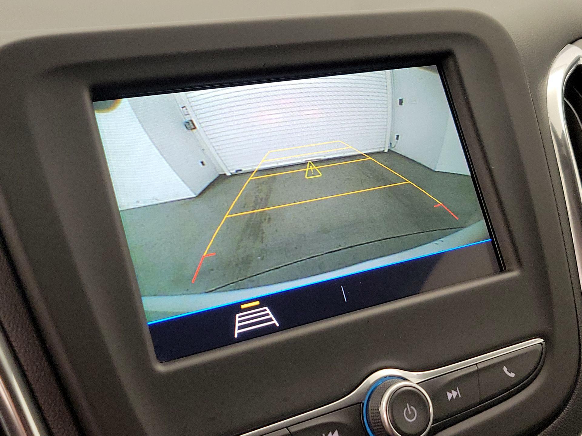 Thumbnail: 2019 Chevrolet Equinox - 14