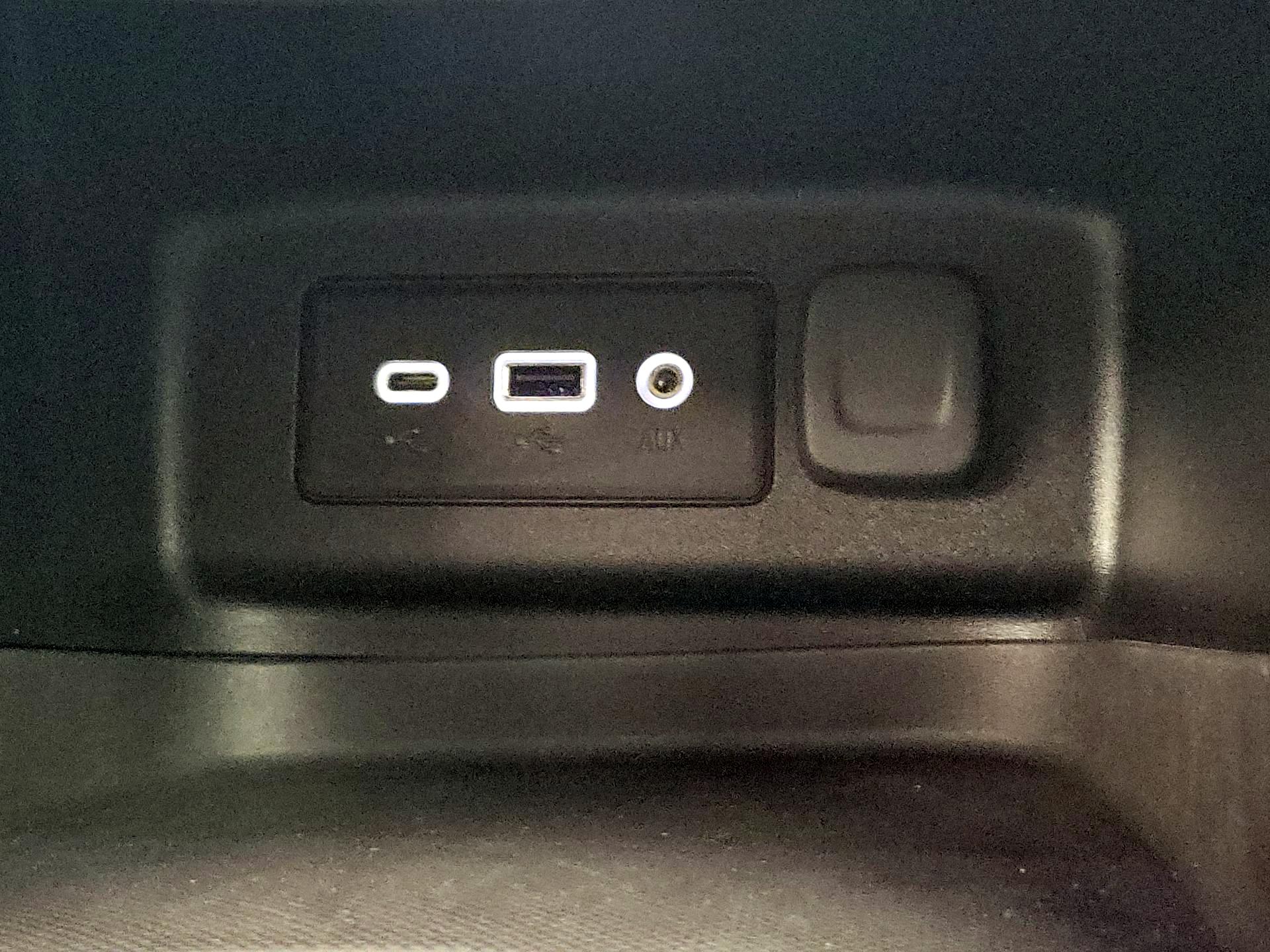 Thumbnail: 2019 Chevrolet Equinox - 18