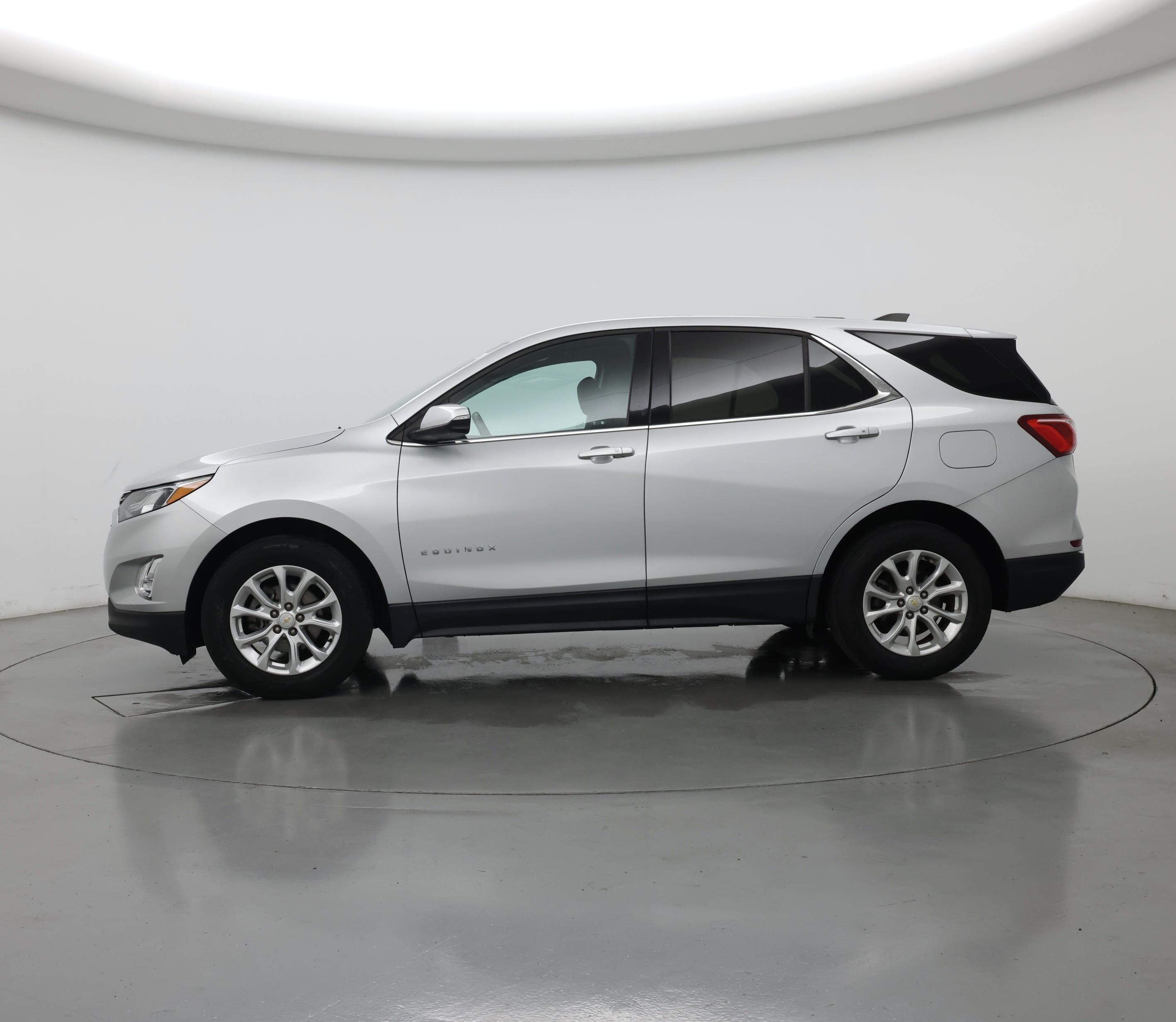 Thumbnail: 2019 Chevrolet Equinox - 3