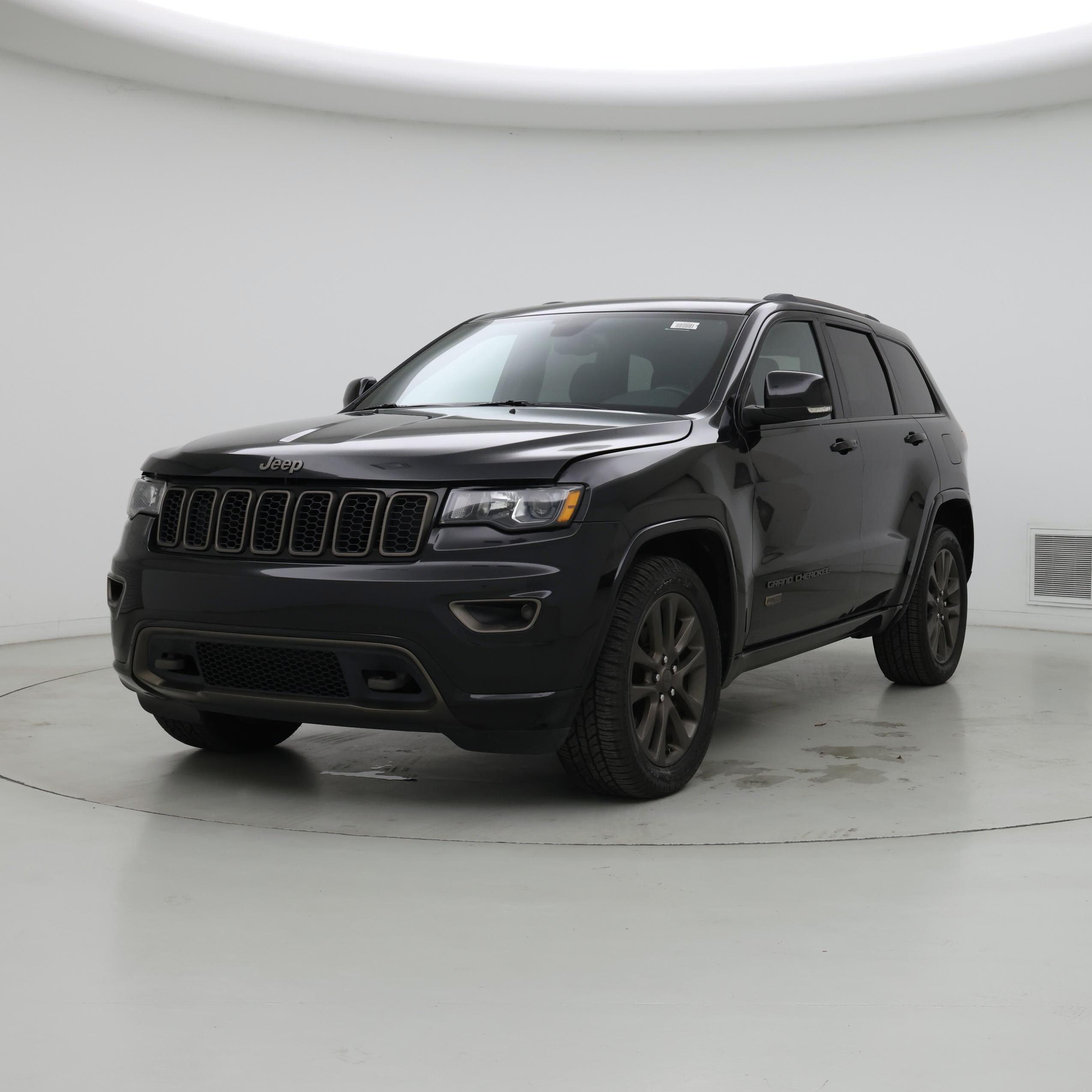 Thumbnail: 2016 Jeep Grand Cherokee - 4