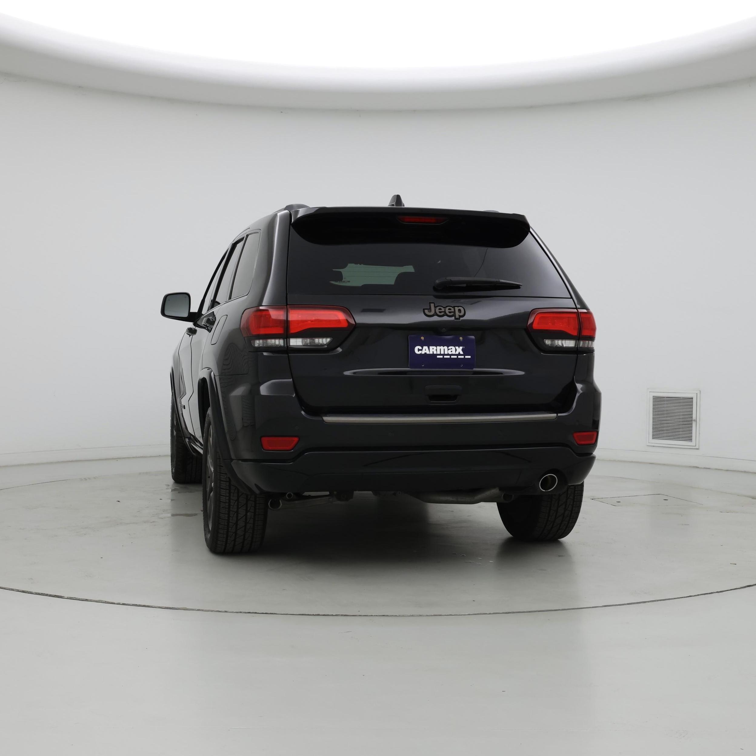 Thumbnail: 2016 Jeep Grand Cherokee - 6