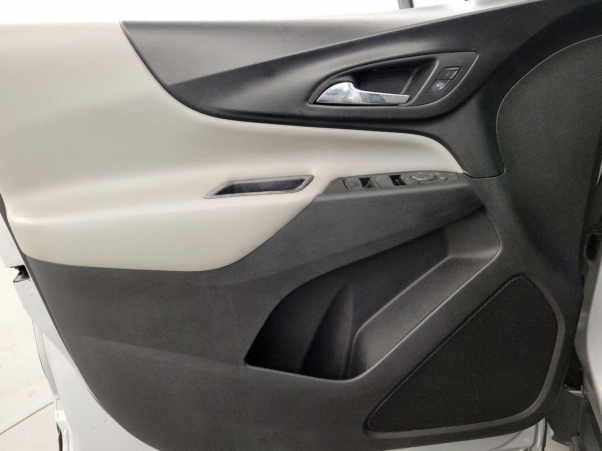 Thumbnail: 2019 Chevrolet Equinox - 12