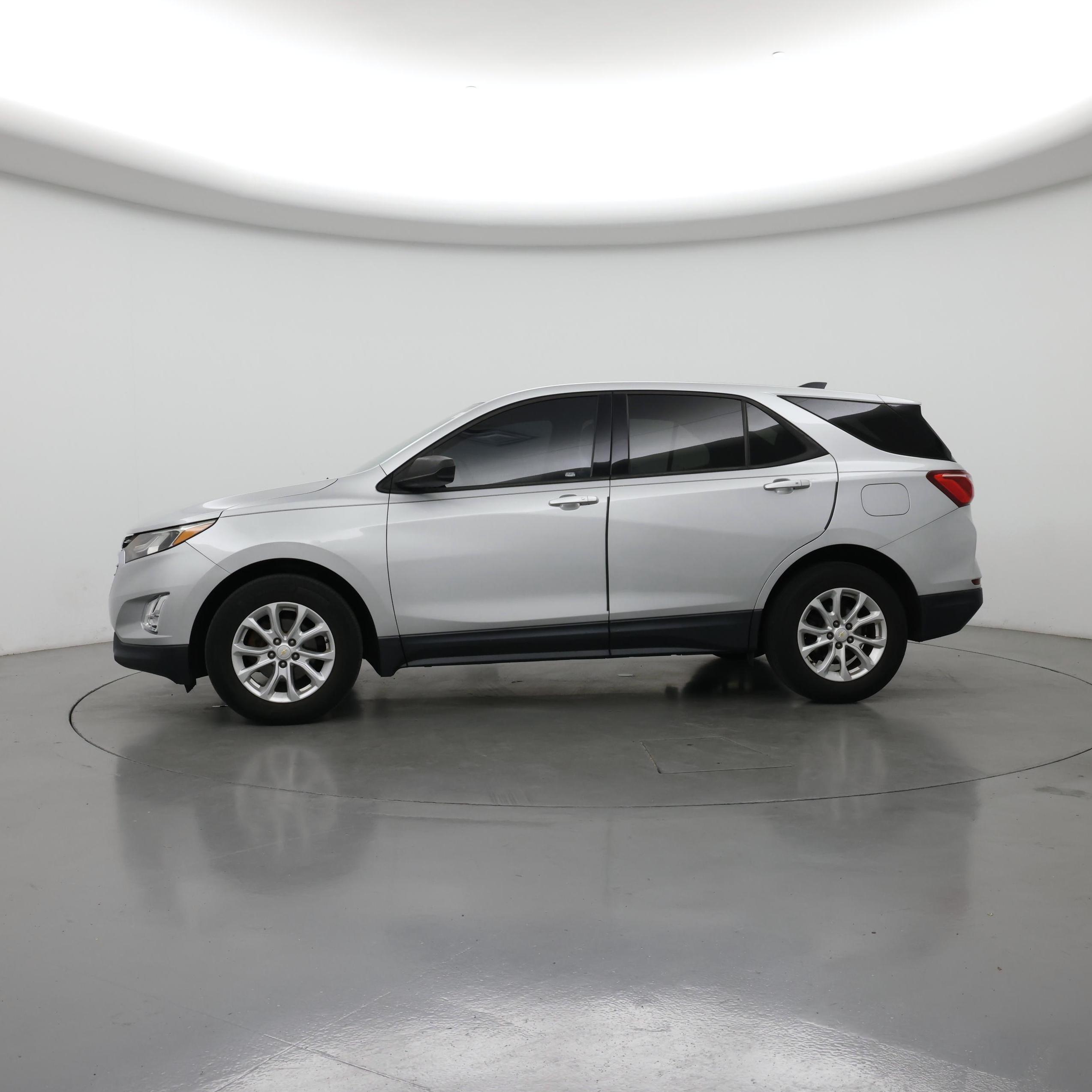 Thumbnail: 2019 Chevrolet Equinox - 3