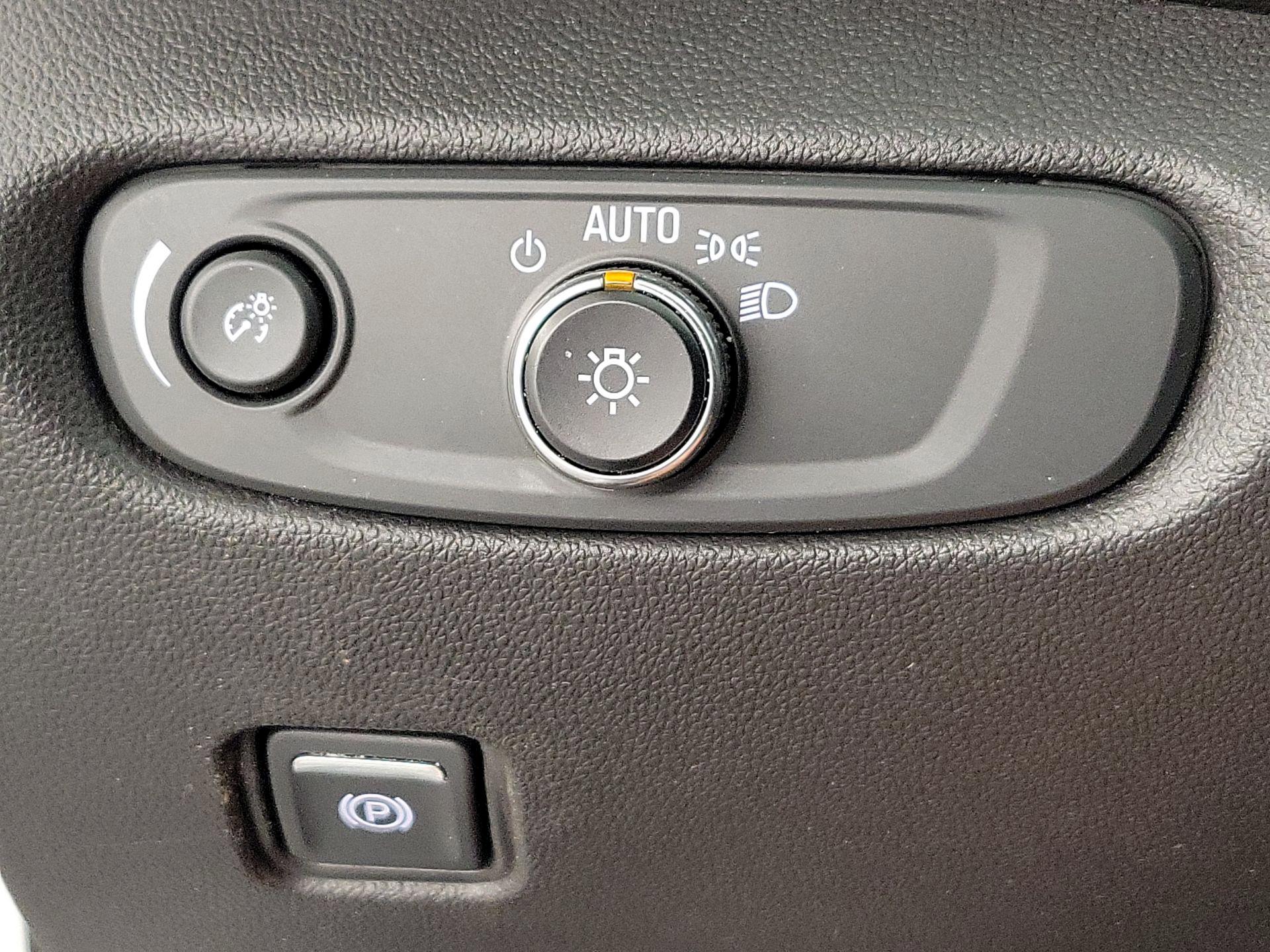 Thumbnail: 2022 Chevrolet Blazer - 13