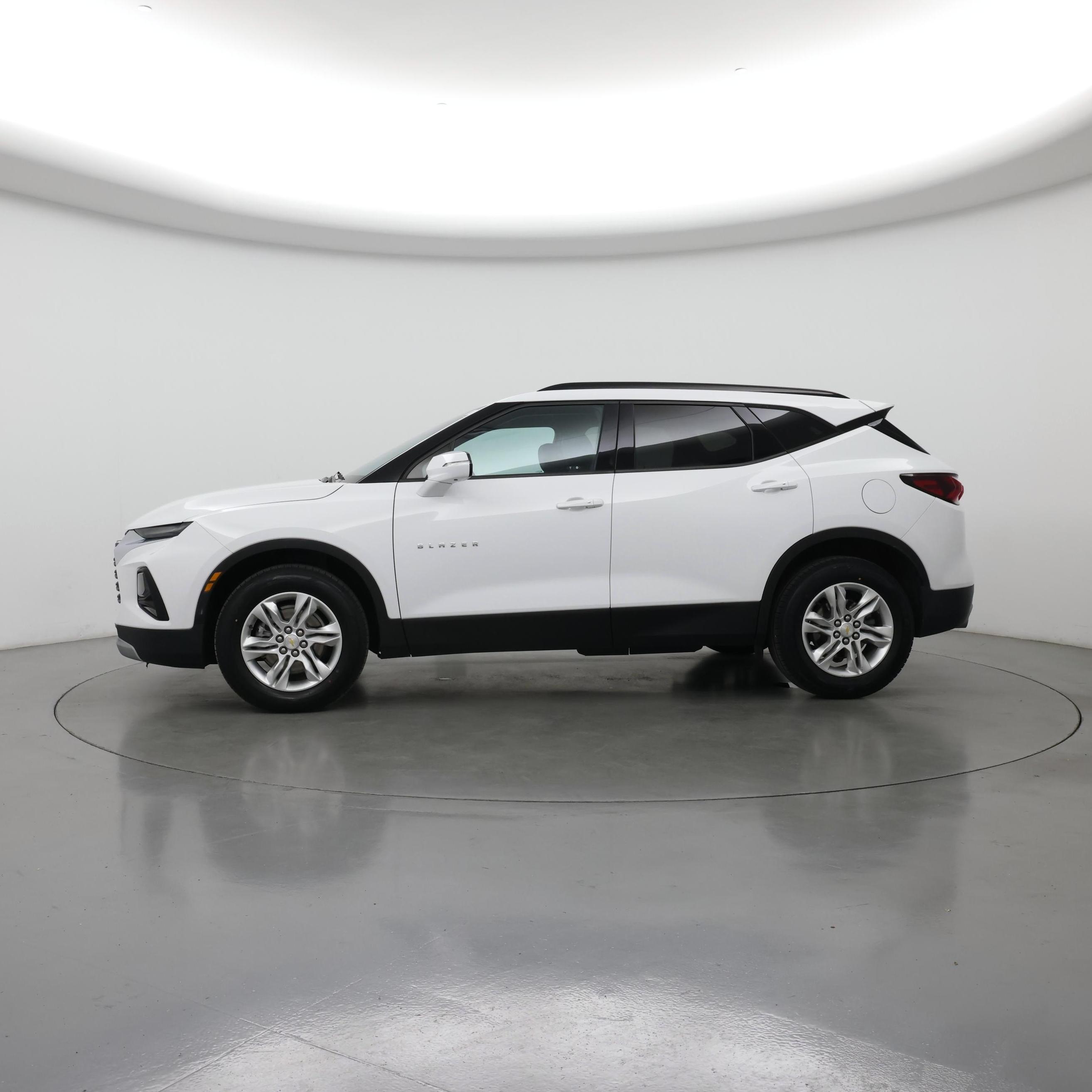 Thumbnail: 2022 Chevrolet Blazer - 3