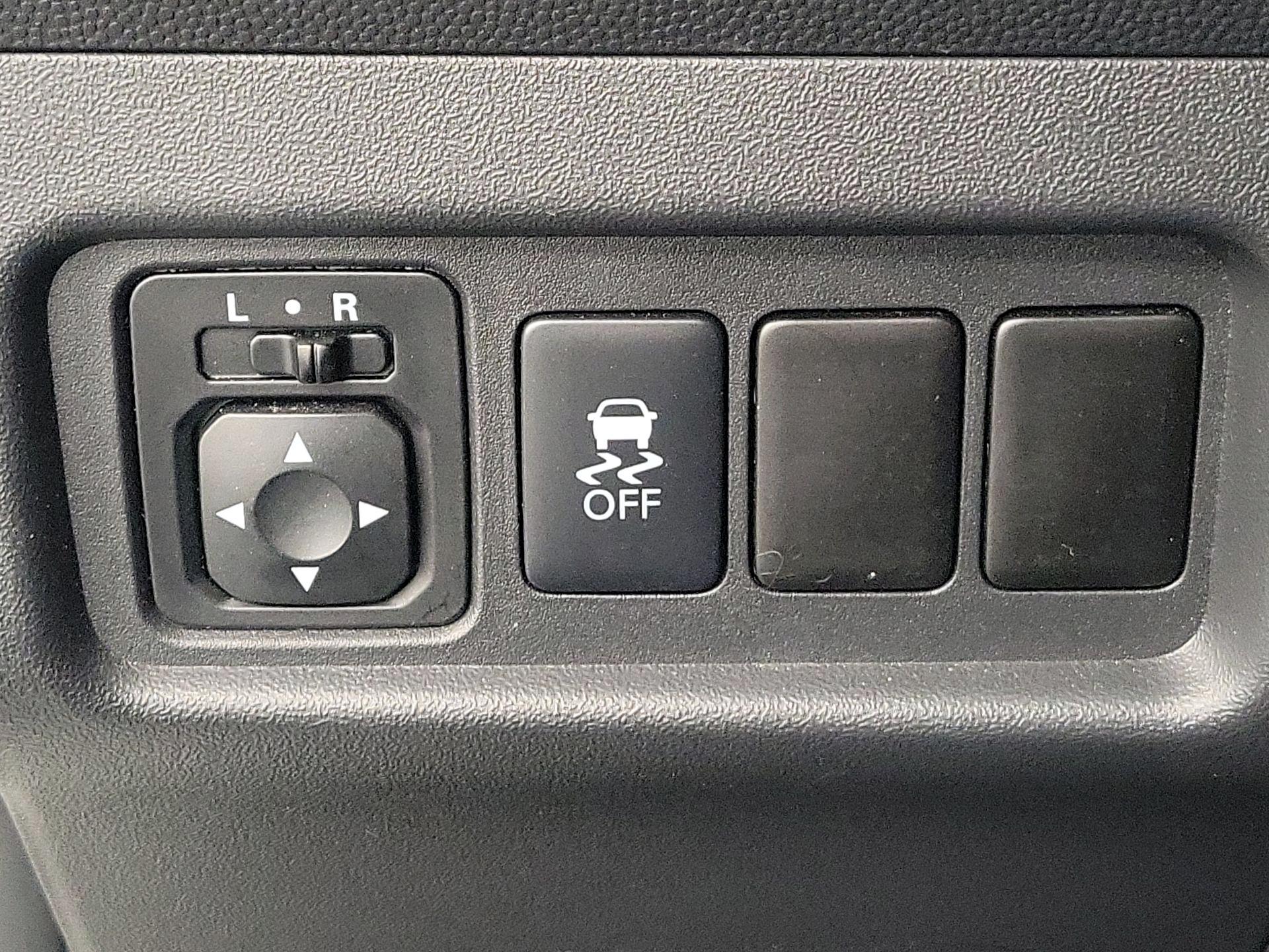 Thumbnail: 2019 Mitsubishi Mirage - 13