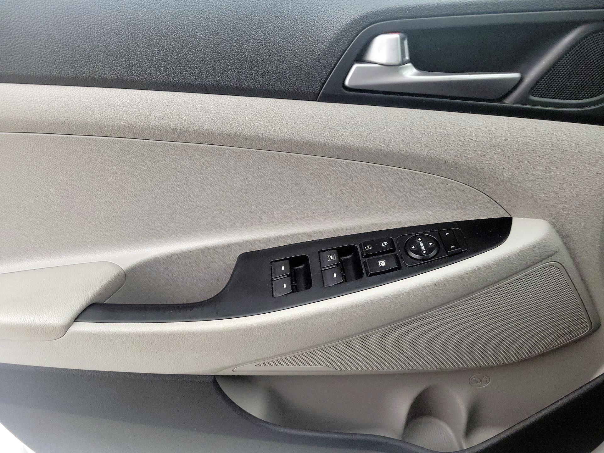 Thumbnail: 2018 Hyundai Tucson - 12