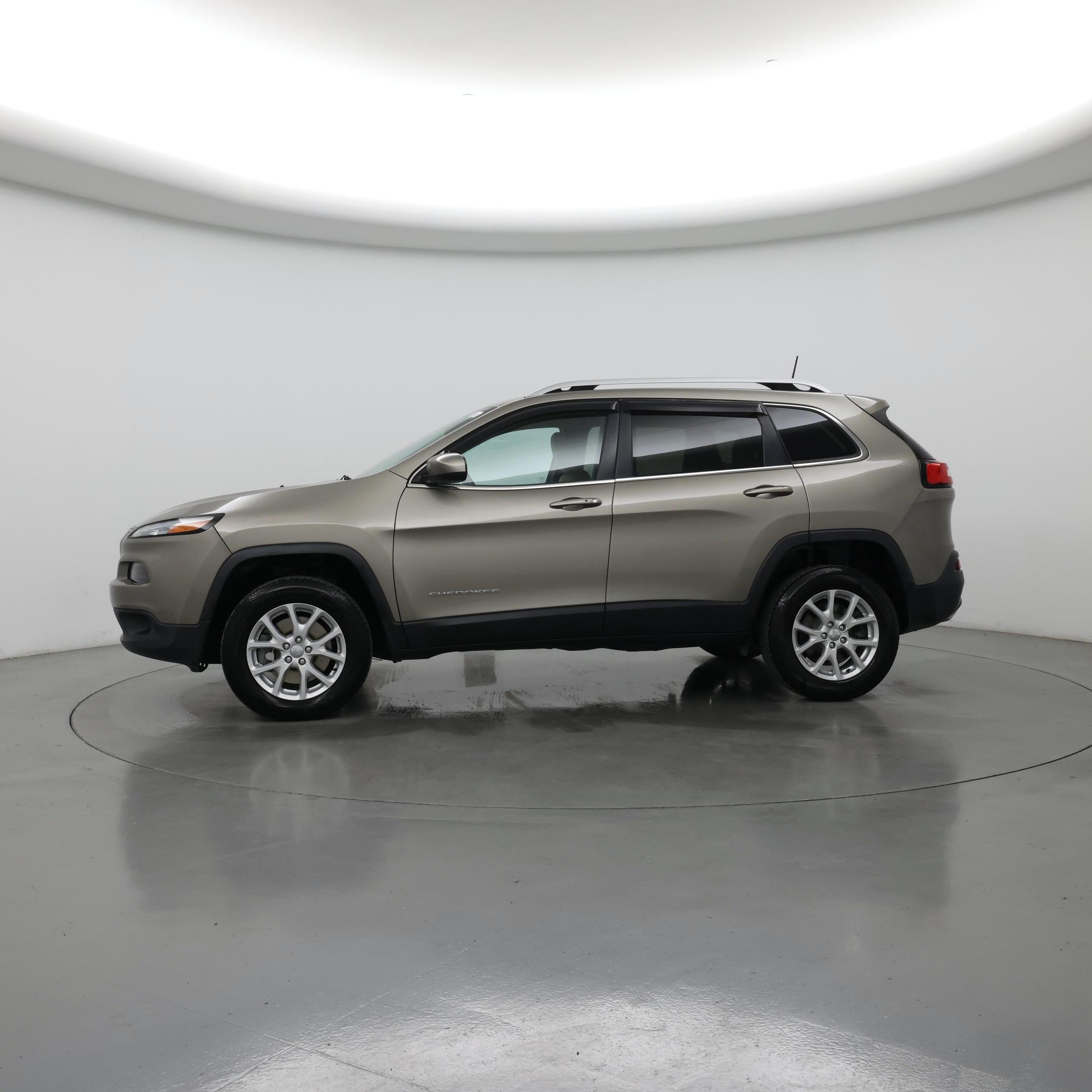 Thumbnail: 2017 Jeep Cherokee - 3