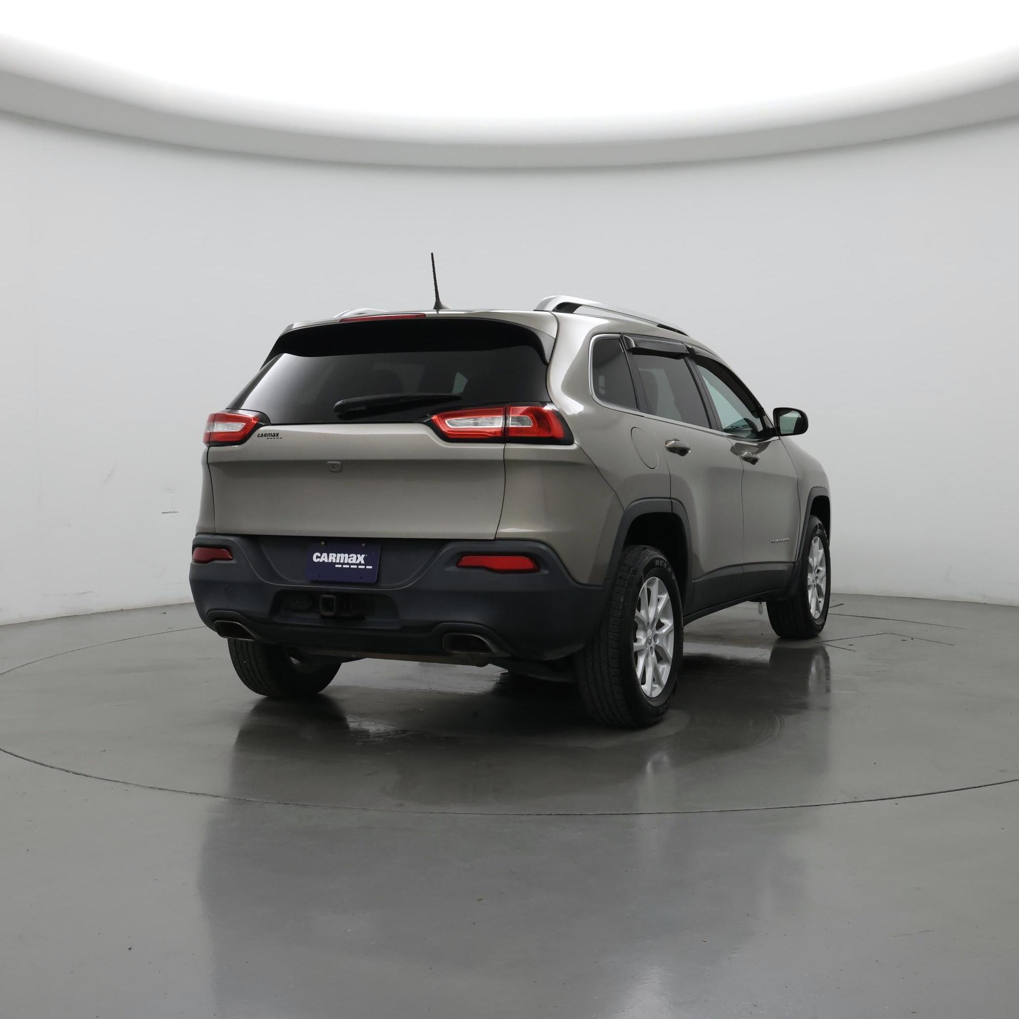 Thumbnail: 2017 Jeep Cherokee - 8