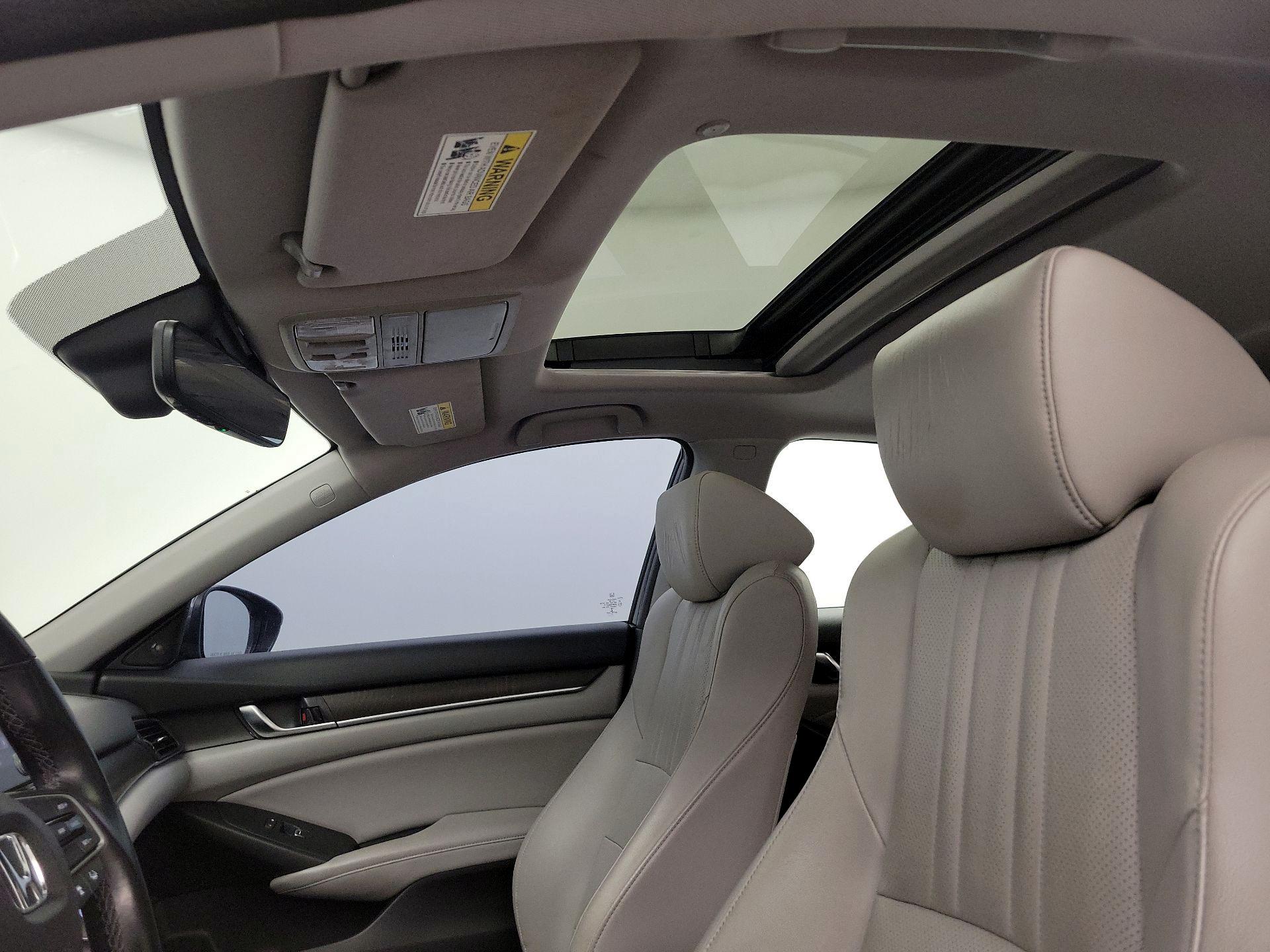 Thumbnail: 2018 Honda Accord - 19