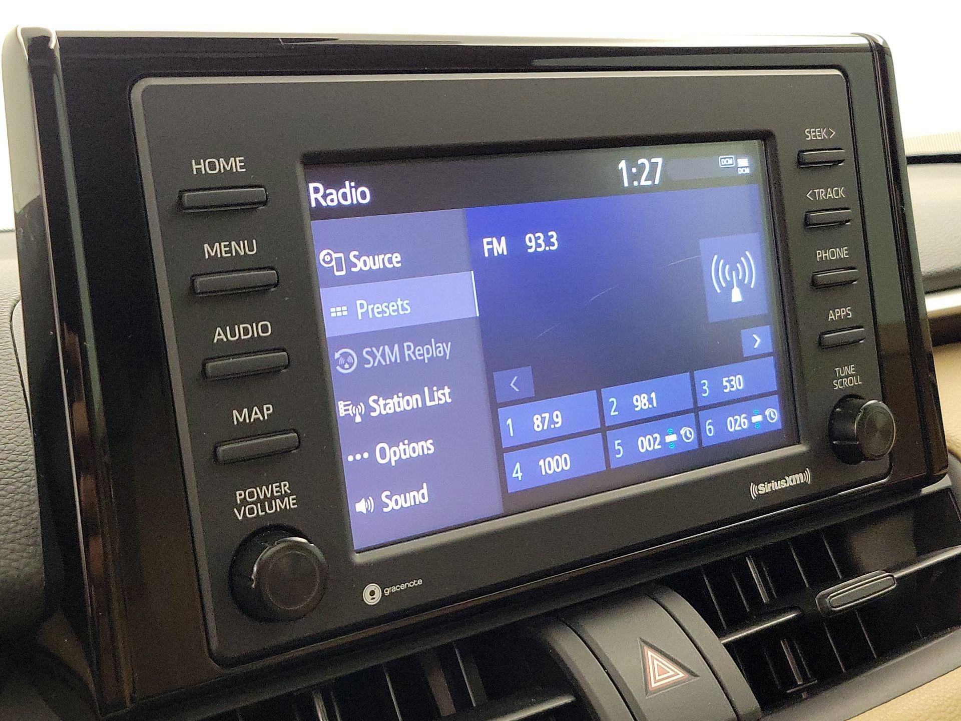 Thumbnail: 2022 Toyota RAV4 - 15