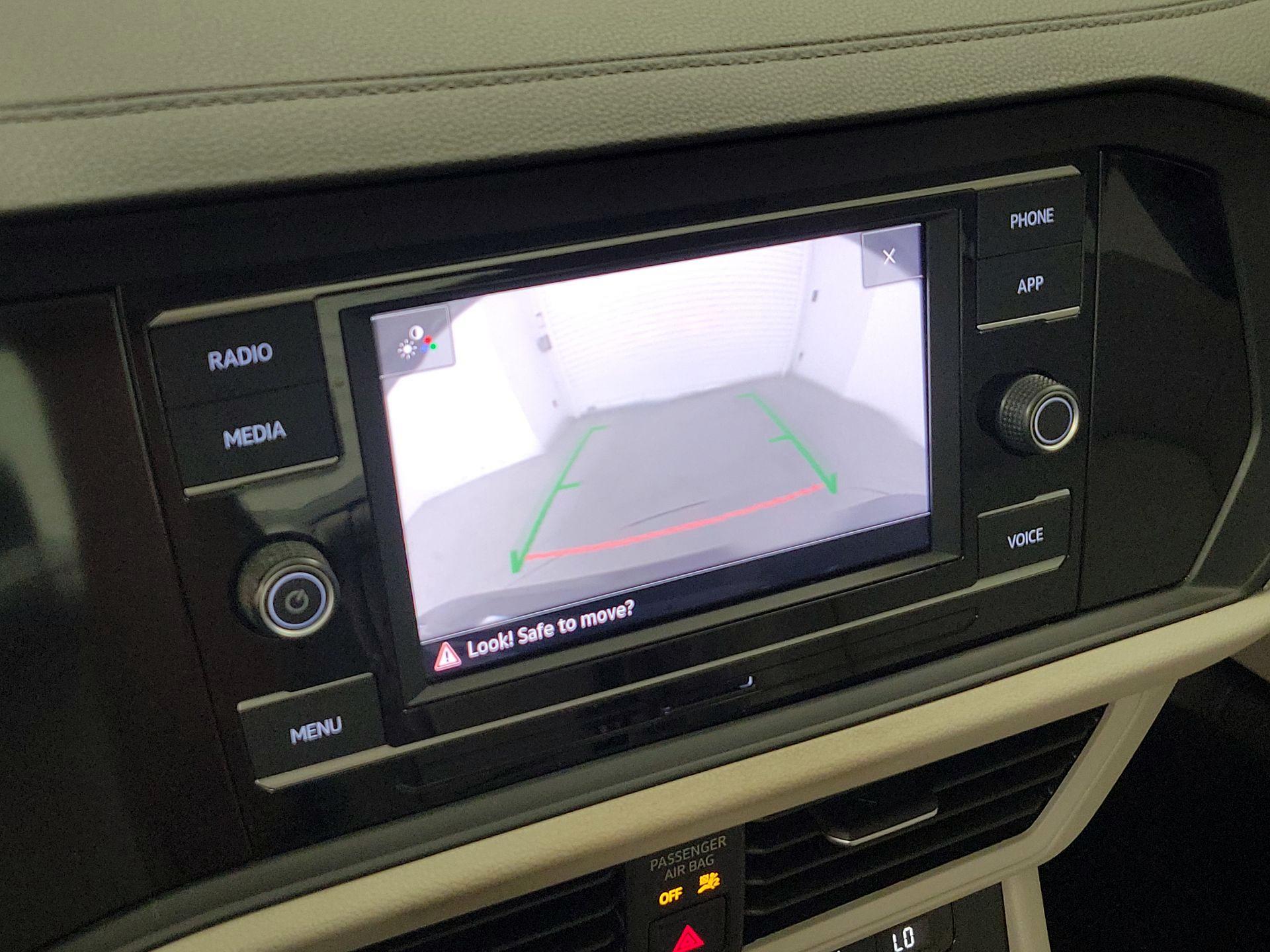 Thumbnail: 2022 Volkswagen Jetta - 14