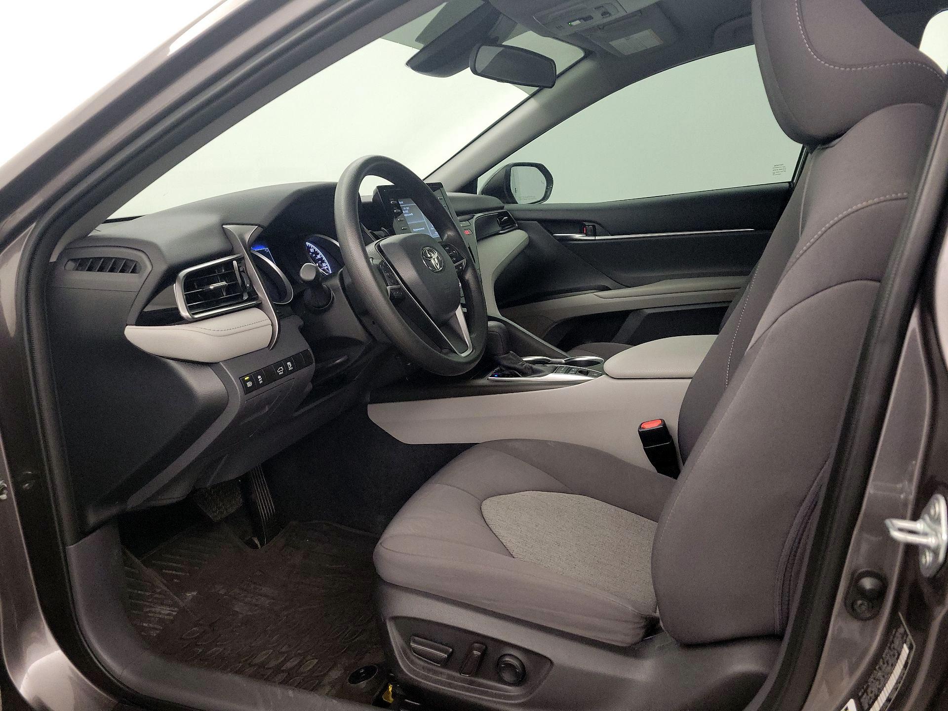 Thumbnail: 2022 Toyota Camry - 11