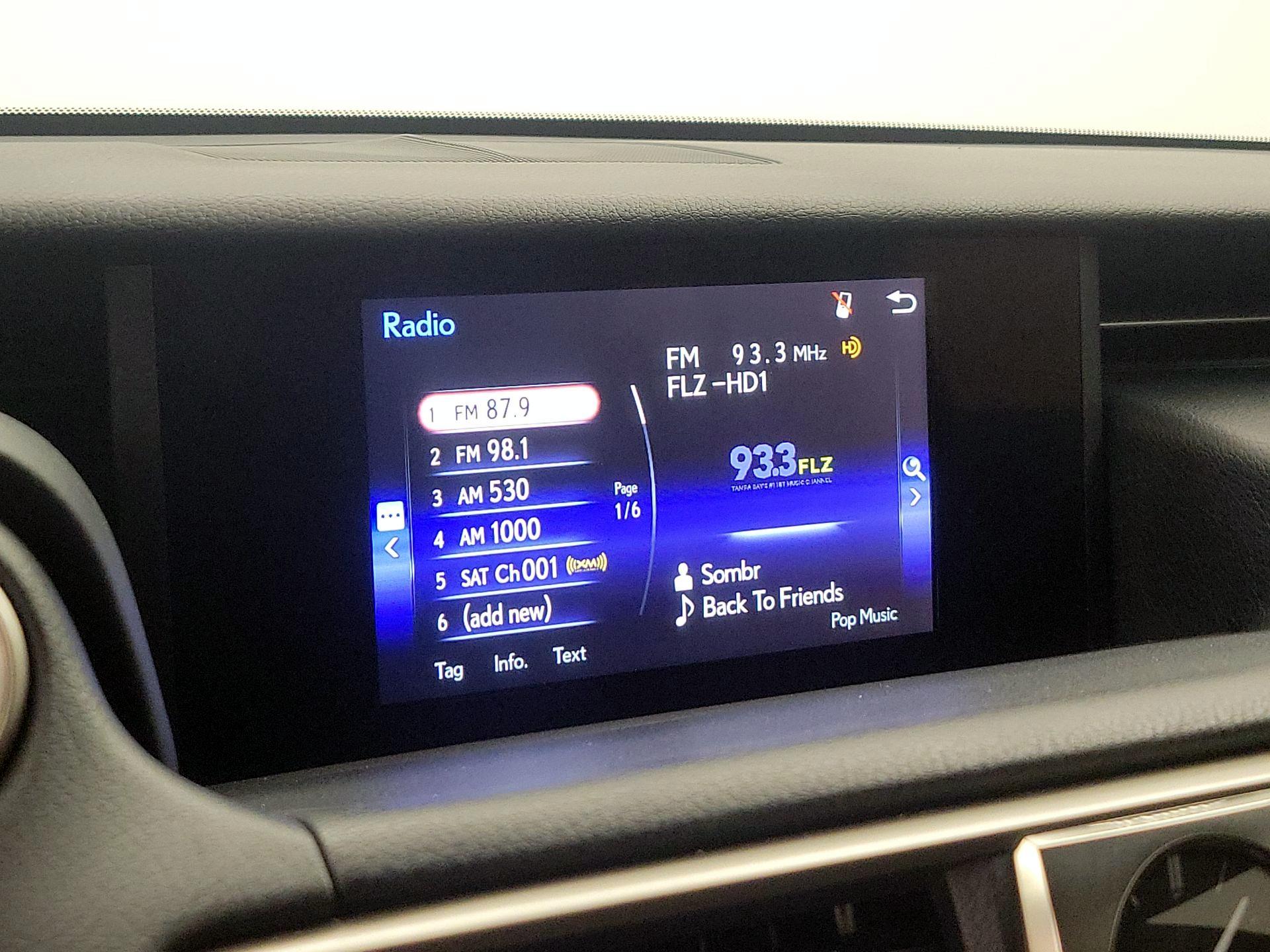 Thumbnail: 2018 Lexus IS - 15