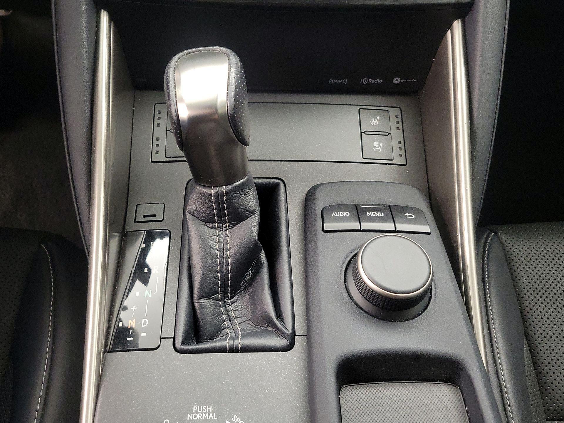 Thumbnail: 2018 Lexus IS - 17