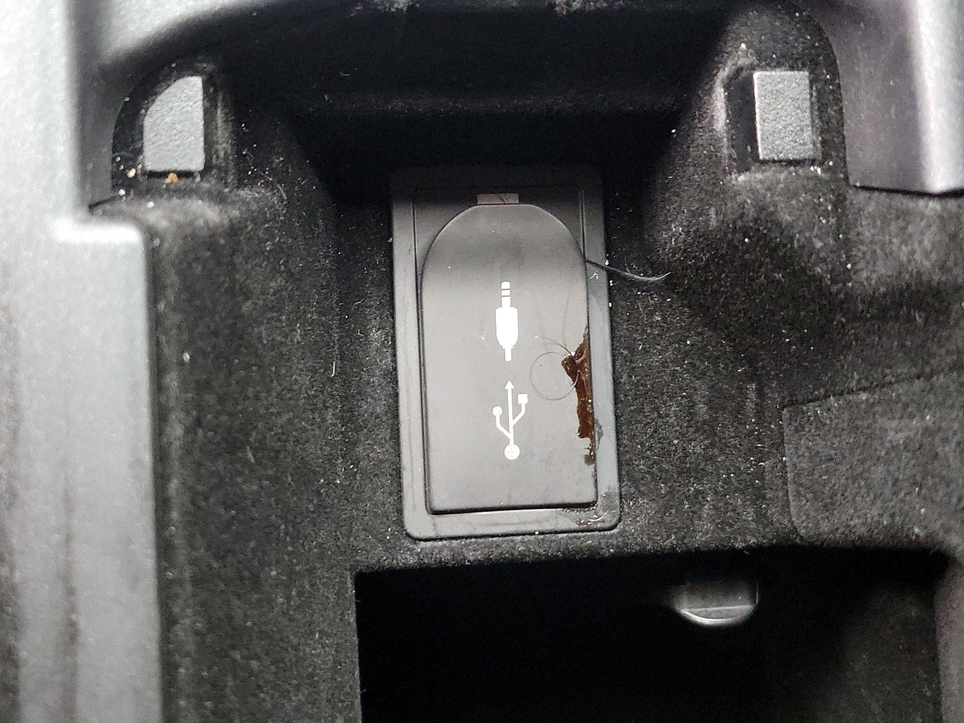 Thumbnail: 2018 Lexus IS - 18