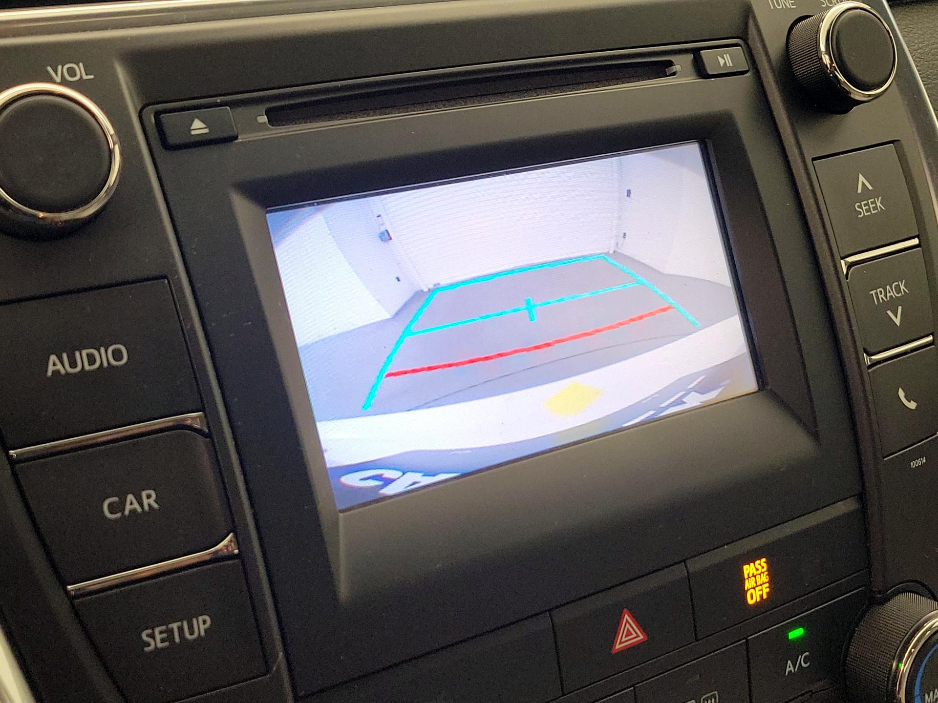 Thumbnail: 2017 Toyota Camry - 14