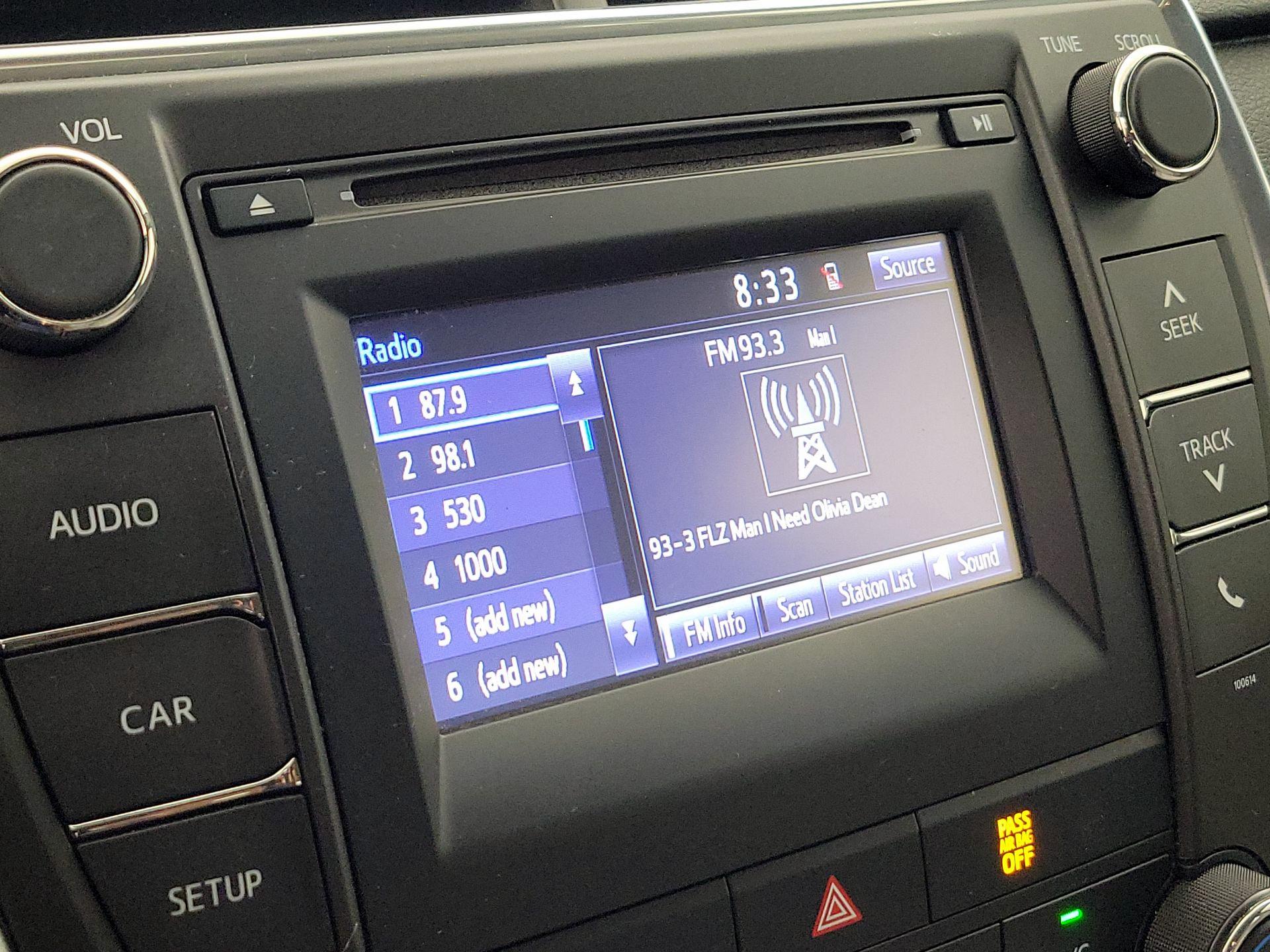 Thumbnail: 2017 Toyota Camry - 15