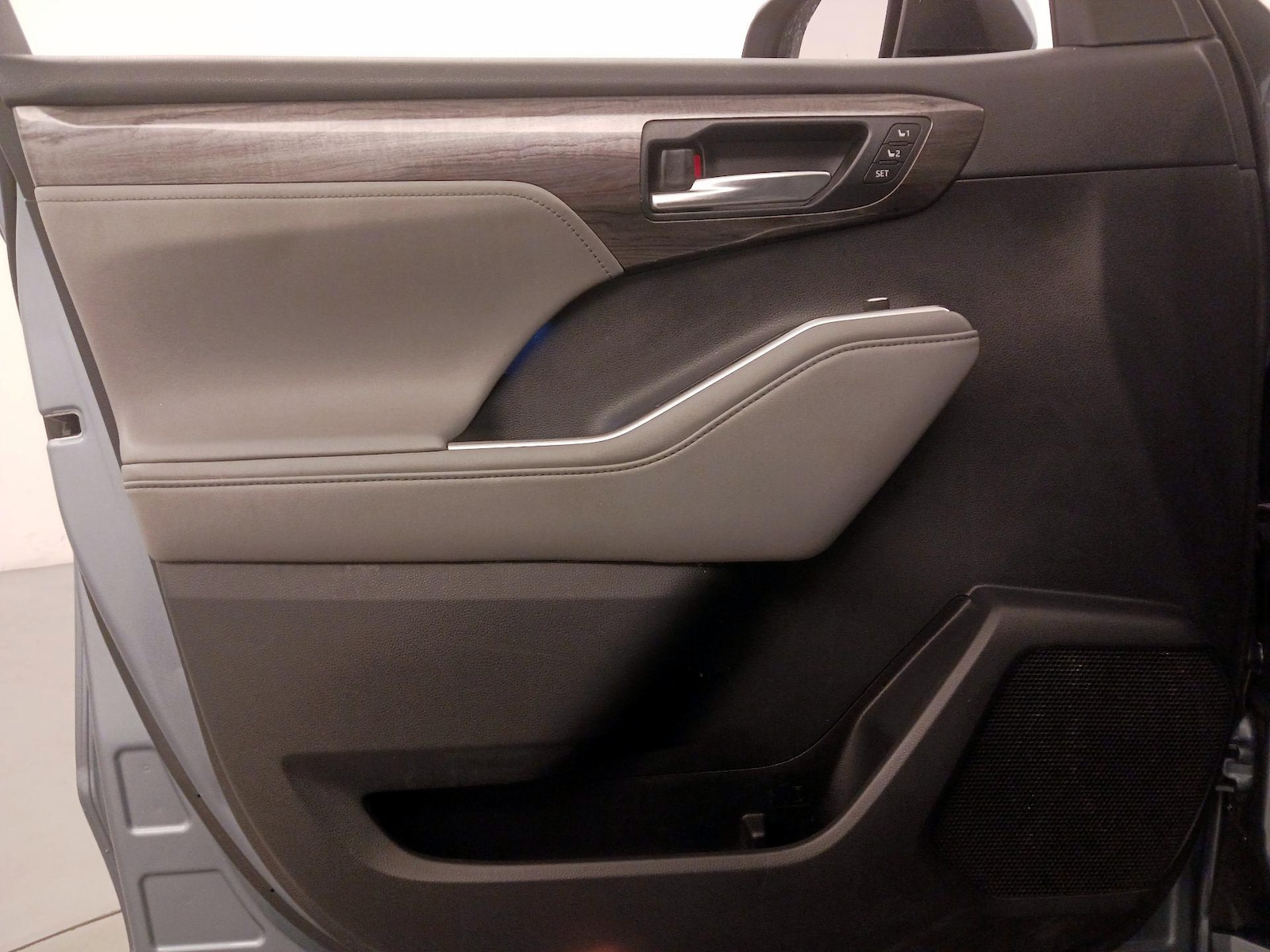 2020 Toyota Highlander Limited - Photo 13