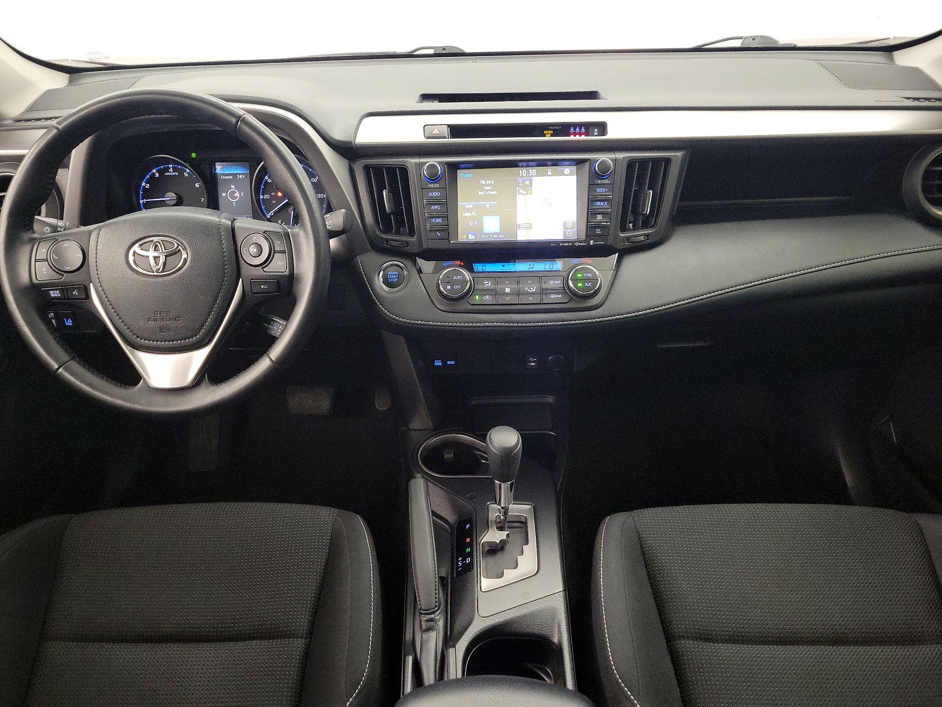 Thumbnail: 2018 Toyota RAV4 - 9