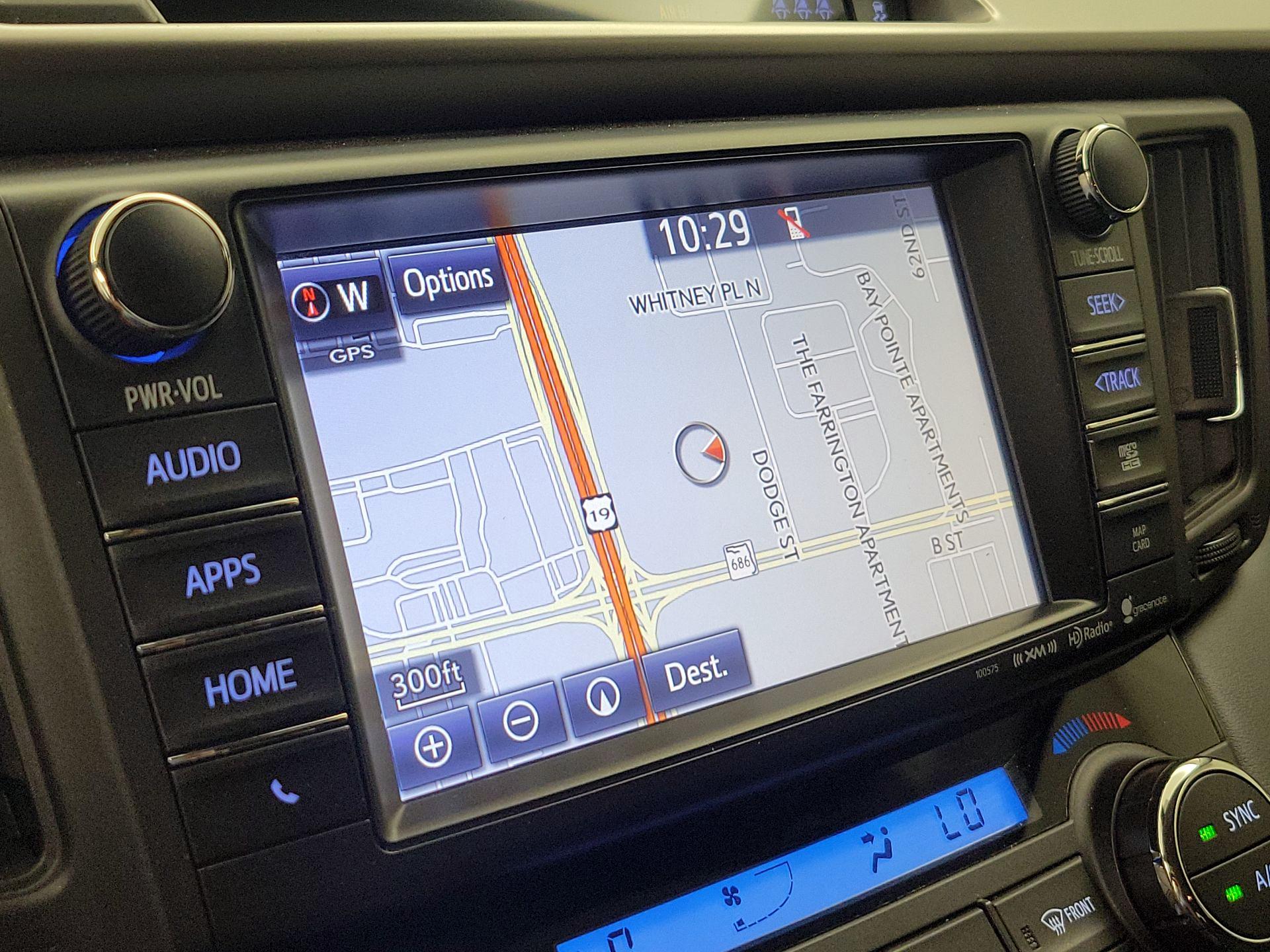 Thumbnail: 2018 Toyota RAV4 - 14