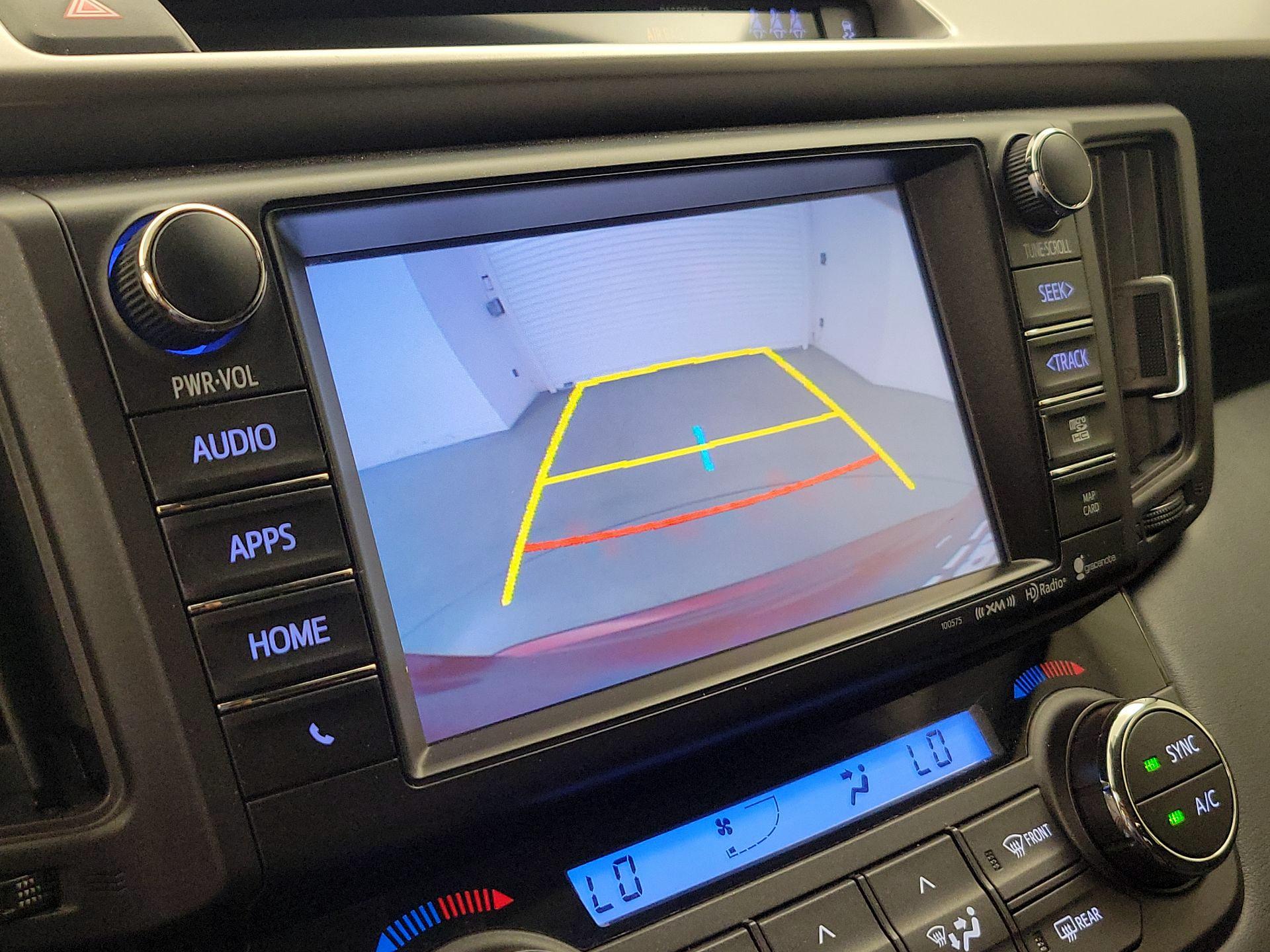 Thumbnail: 2018 Toyota RAV4 - 15