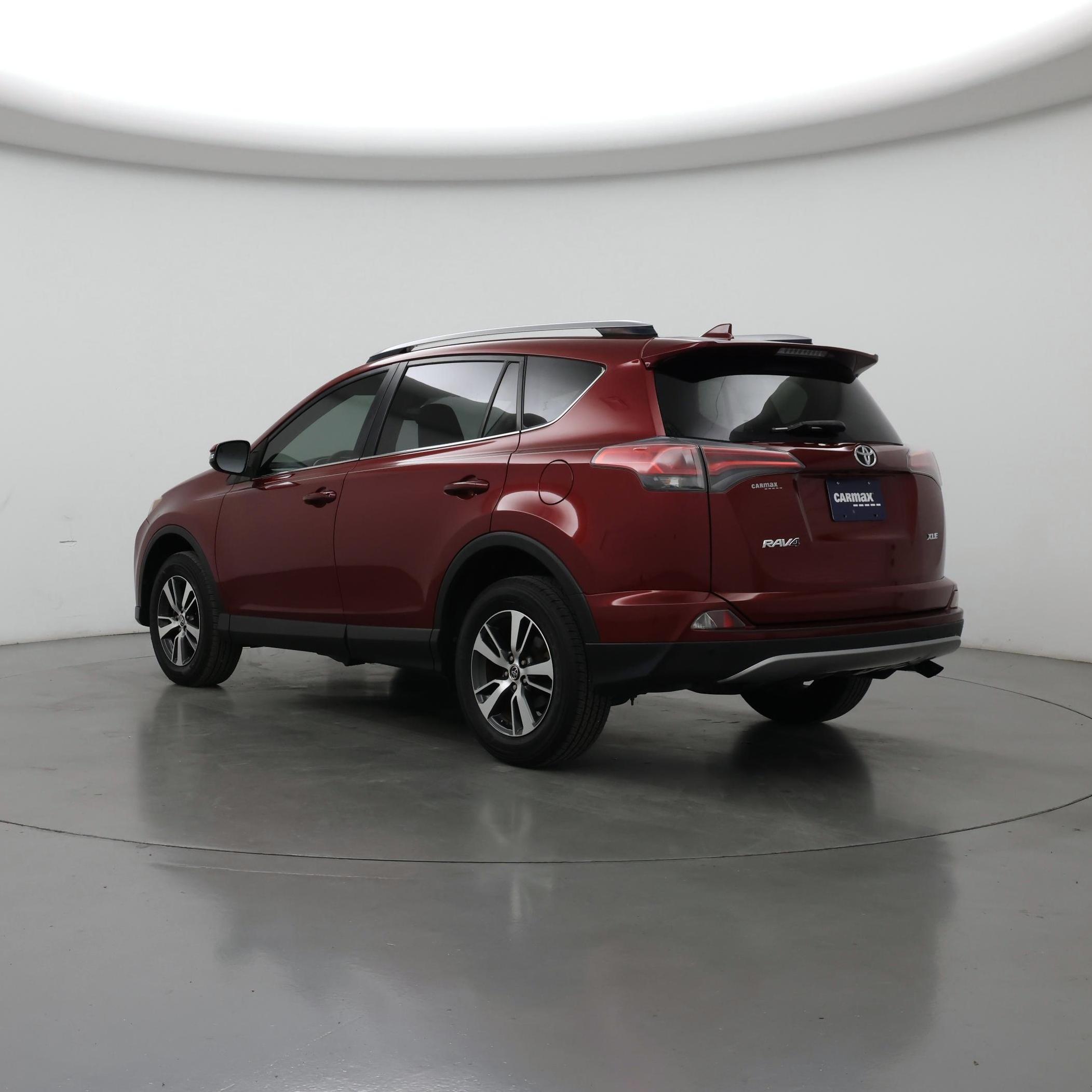 Thumbnail: 2018 Toyota RAV4 - 2