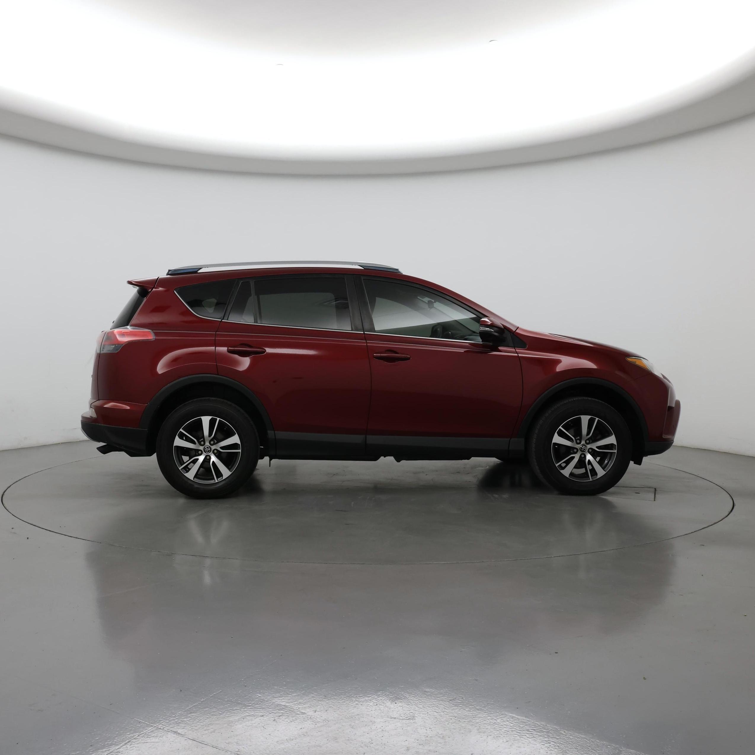 Thumbnail: 2018 Toyota RAV4 - 7
