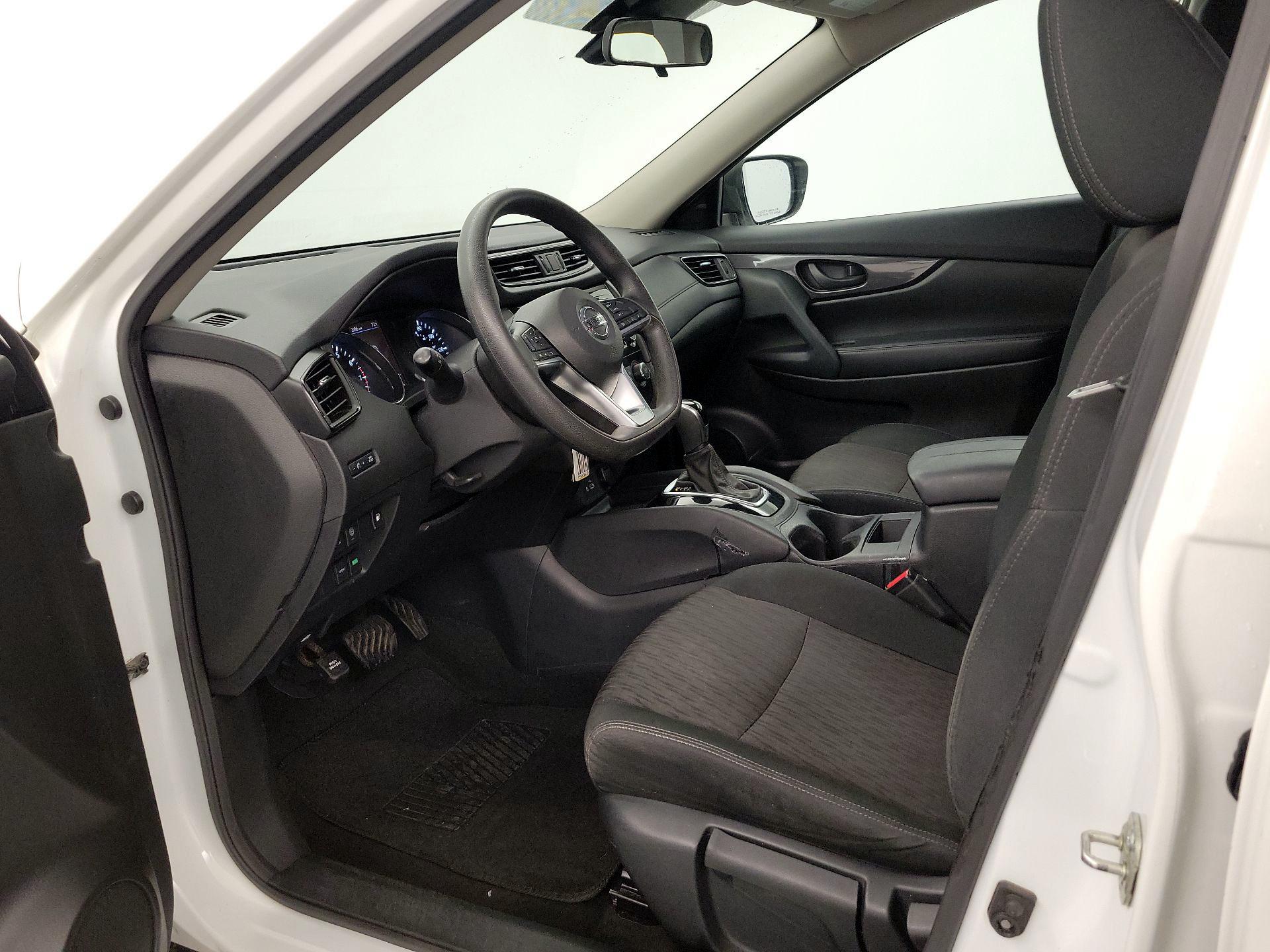 Thumbnail: 2020 Nissan Rogue - 11