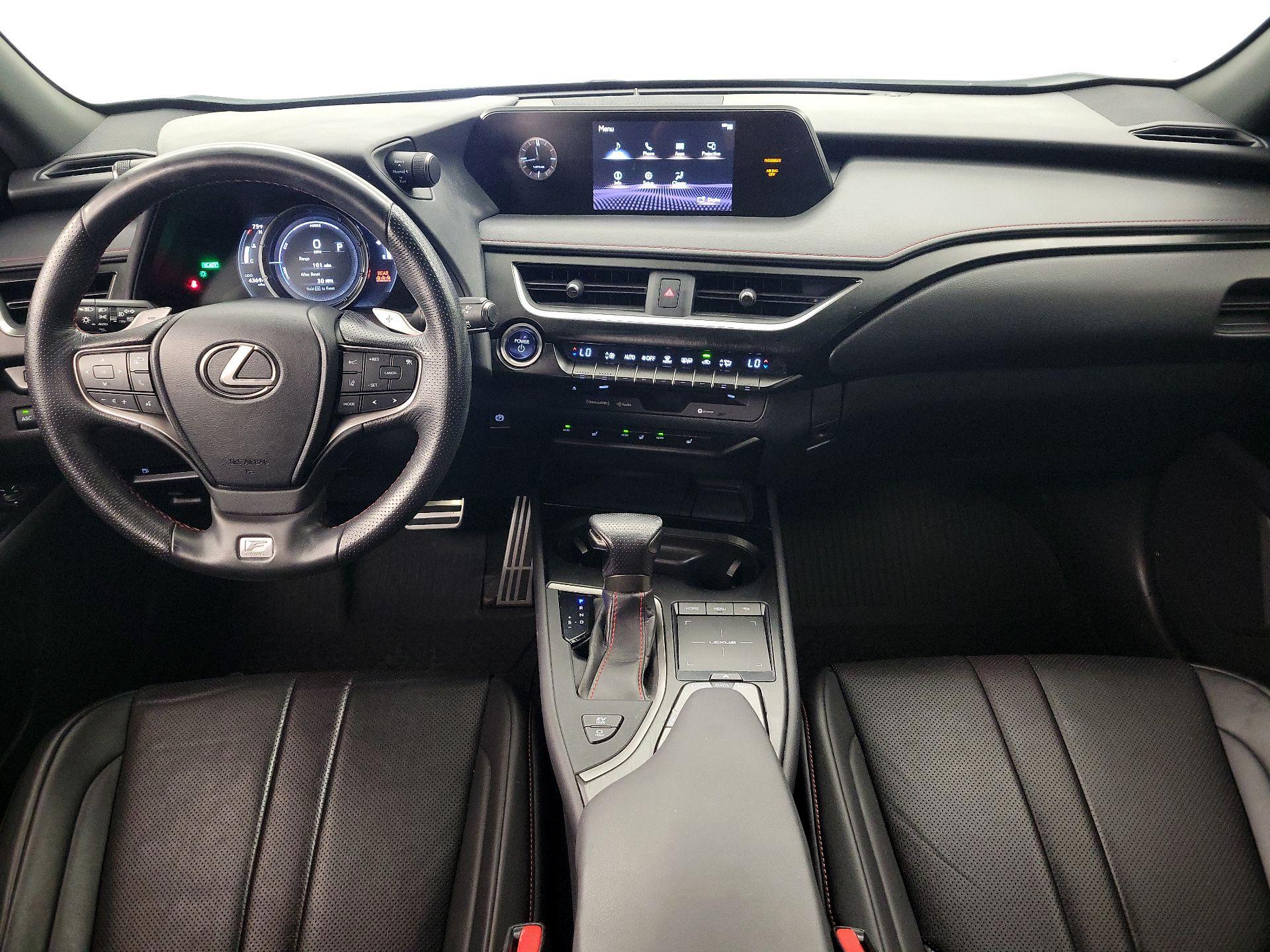 Thumbnail: 2019 Lexus UX - 9