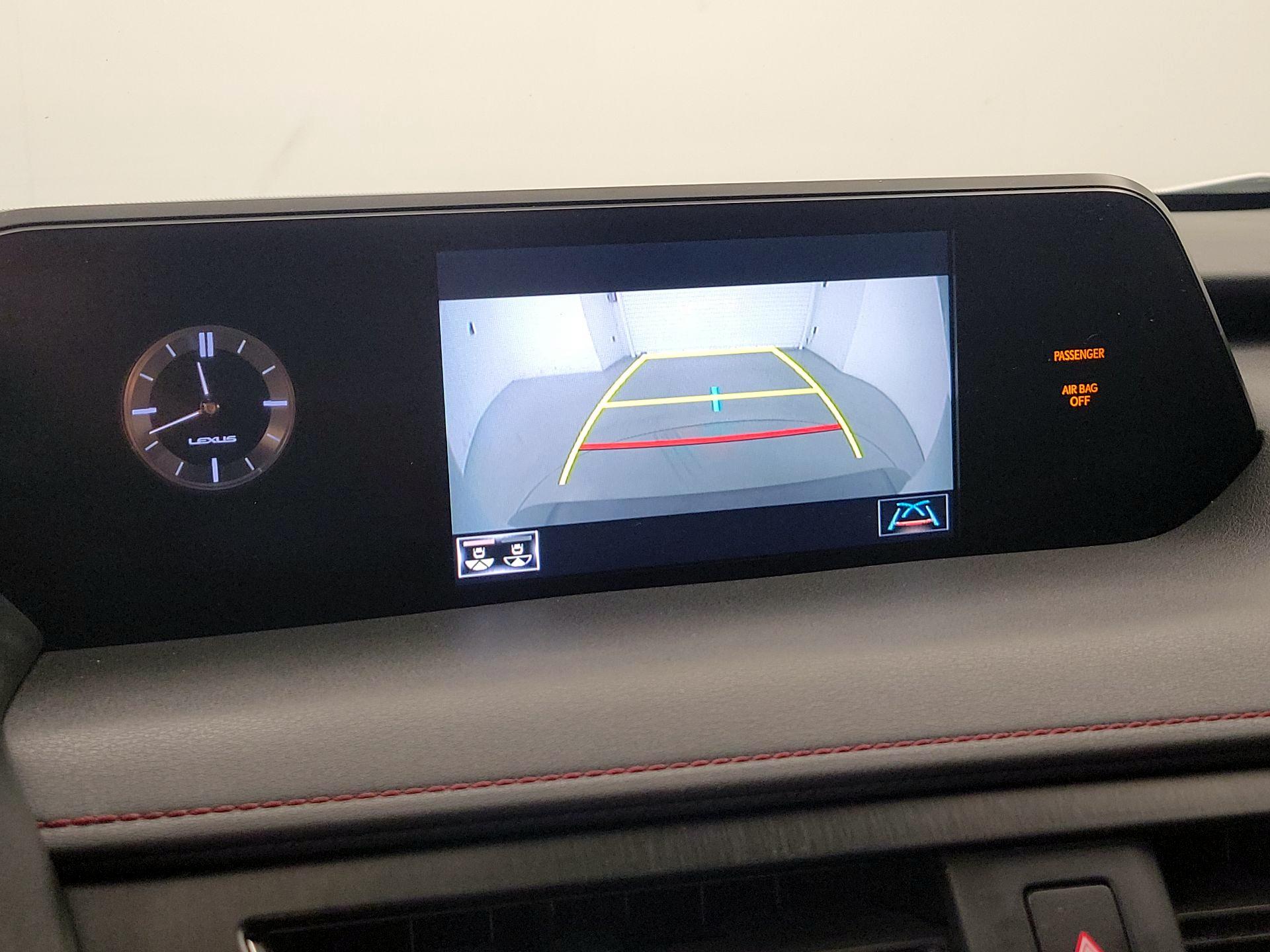 Thumbnail: 2019 Lexus UX - 14