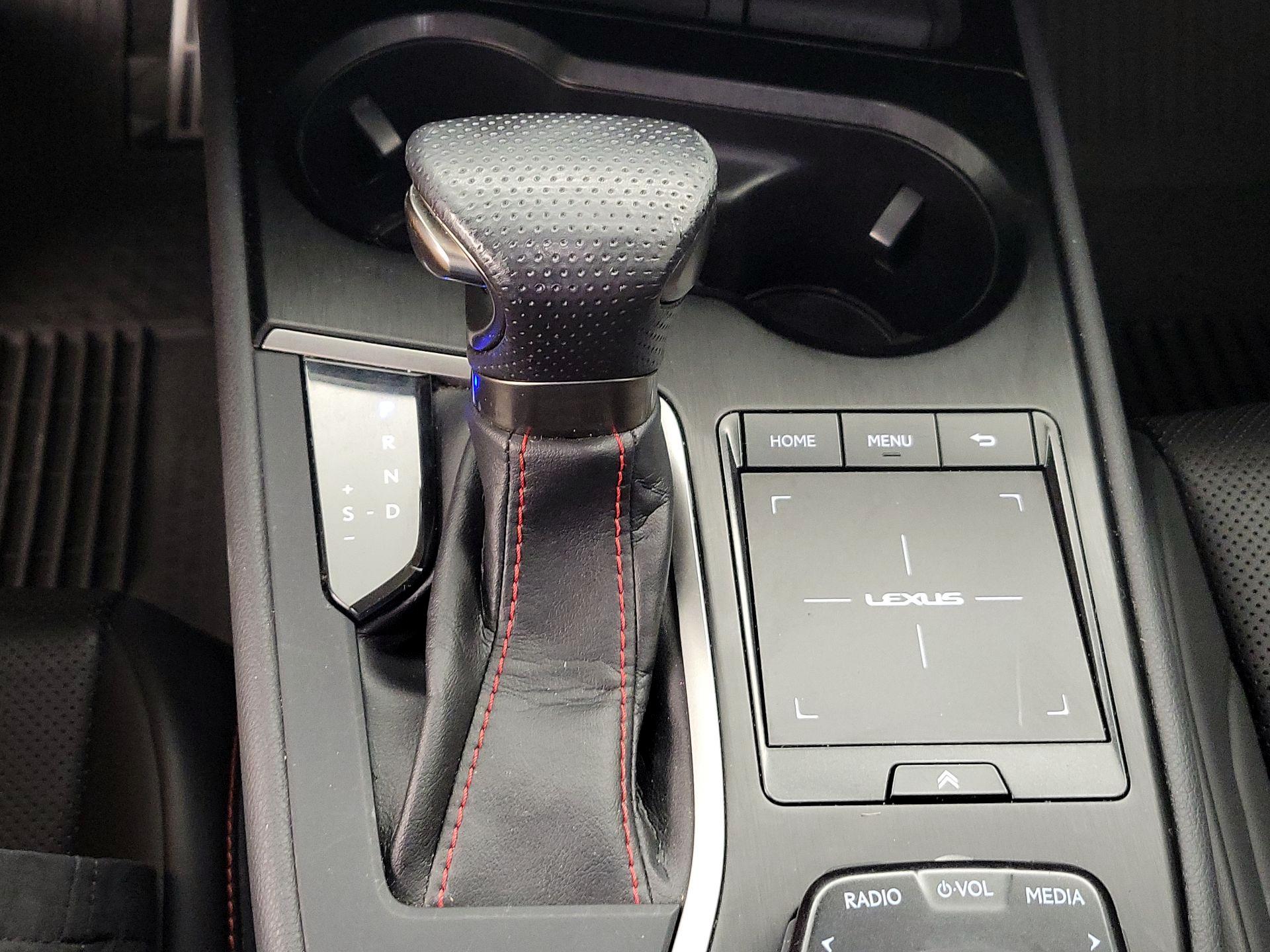 Thumbnail: 2019 Lexus UX - 17