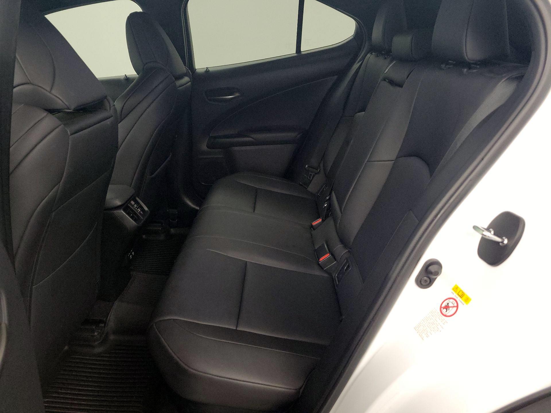 Thumbnail: 2019 Lexus UX - 20