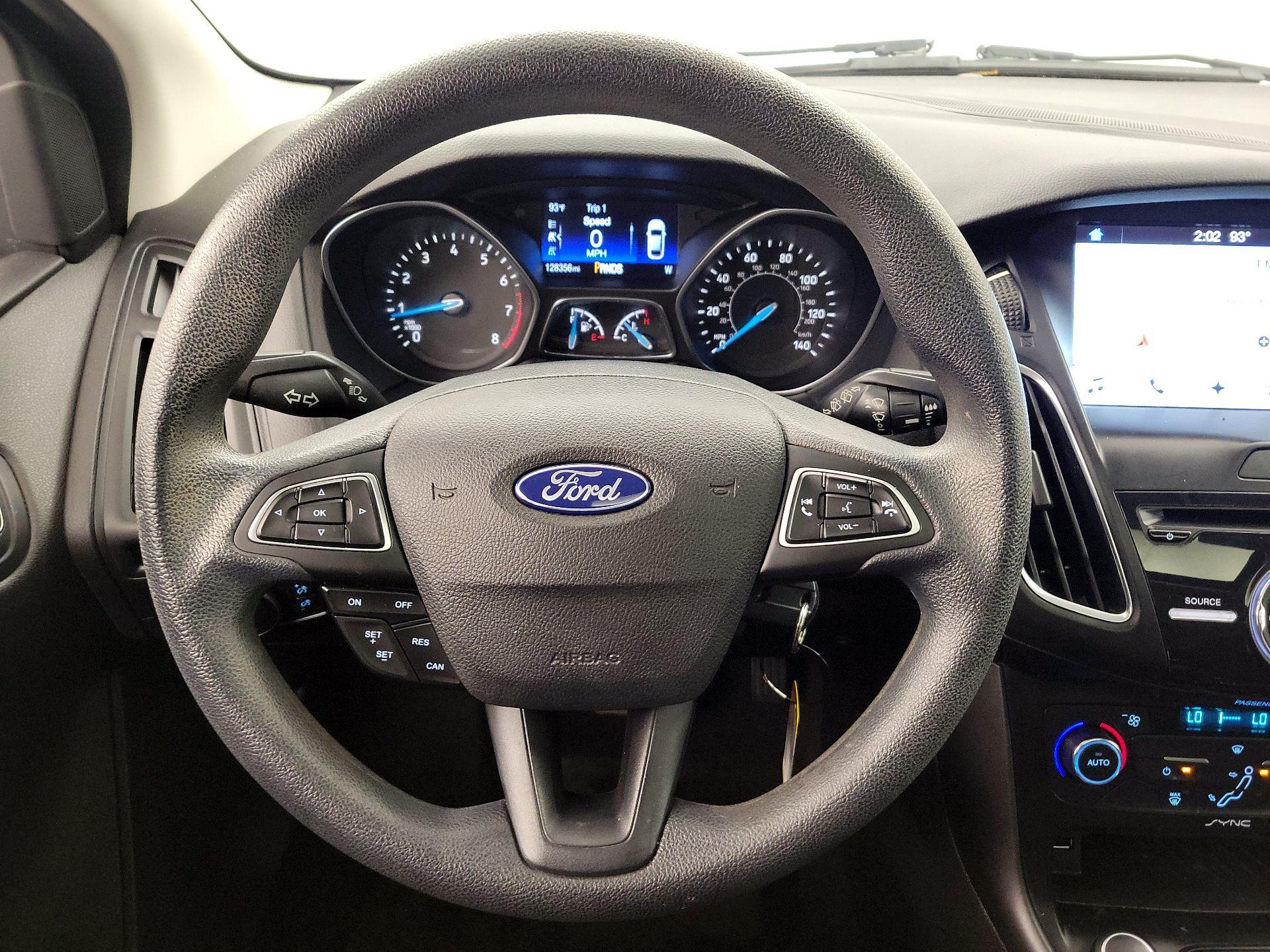 Thumbnail: 2017 Ford Focus - 10