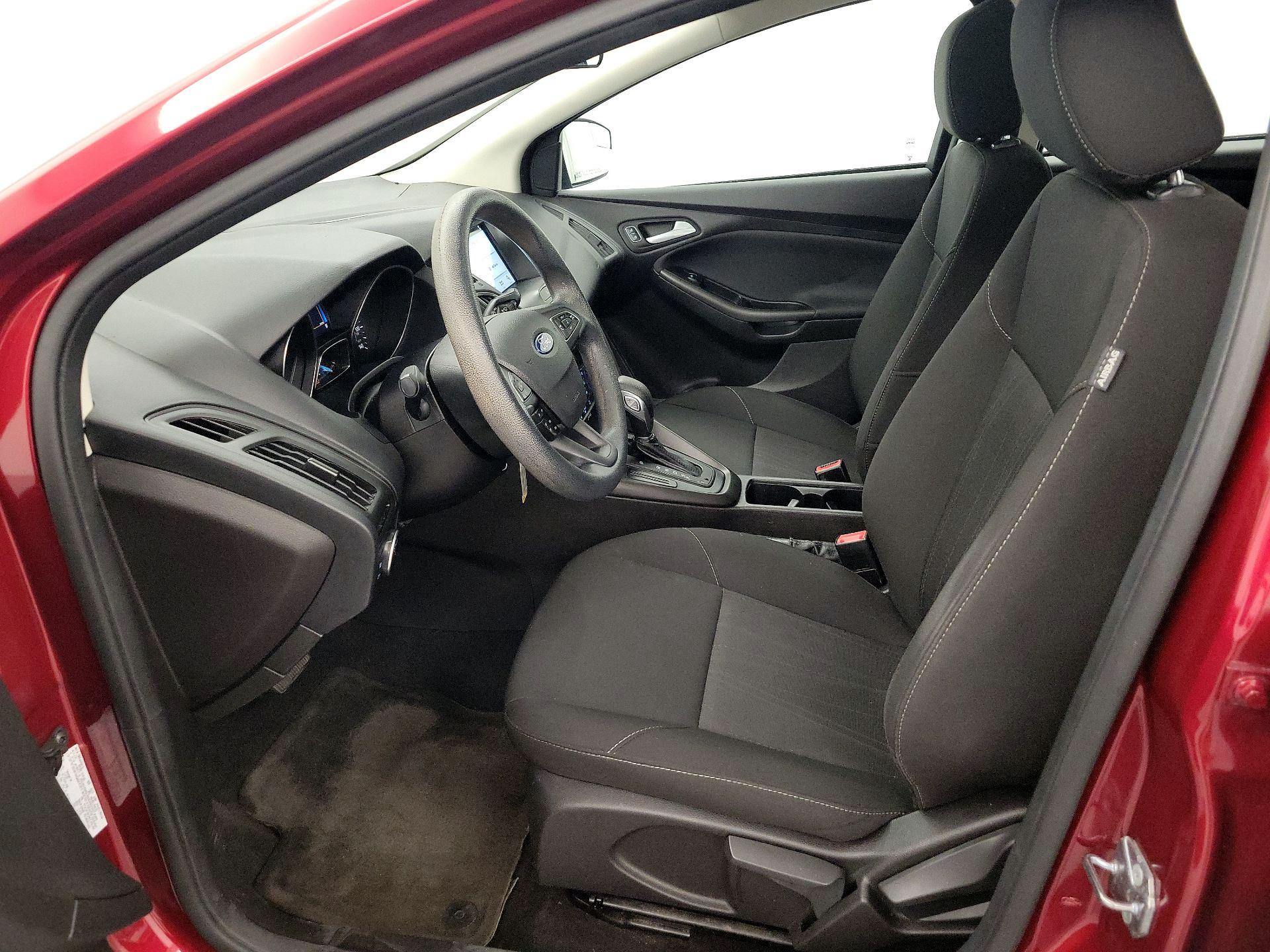 Thumbnail: 2017 Ford Focus - 11