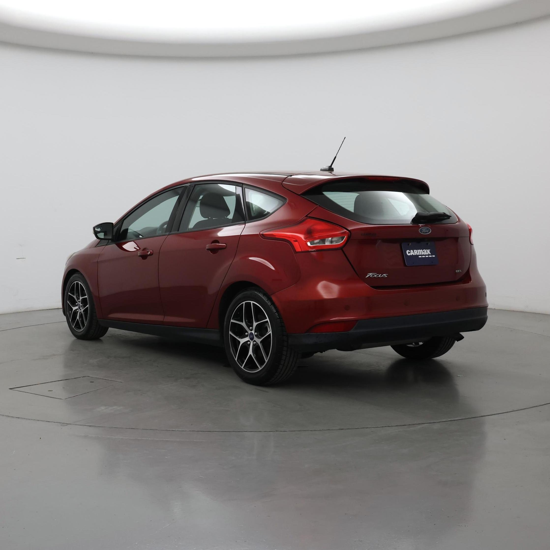 Thumbnail: 2017 Ford Focus - 2